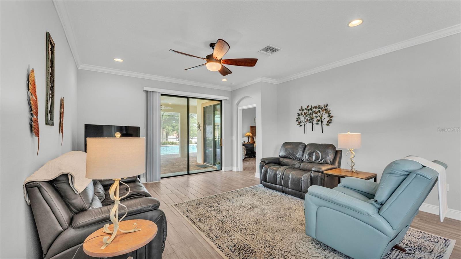 Image 15 of 60 For 1902 Altavista Circle
