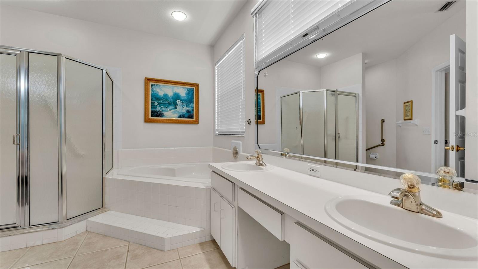 Image 17 of 36 For 3107 Stonewater Drive