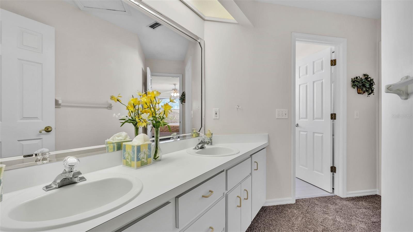 Image 23 of 36 For 3107 Stonewater Drive