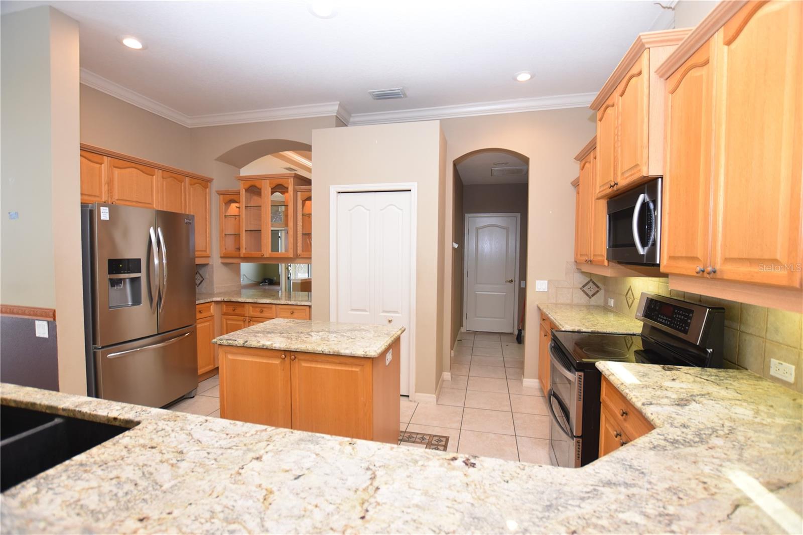 Image 14 of 43 For 2218 Longleaf Circle