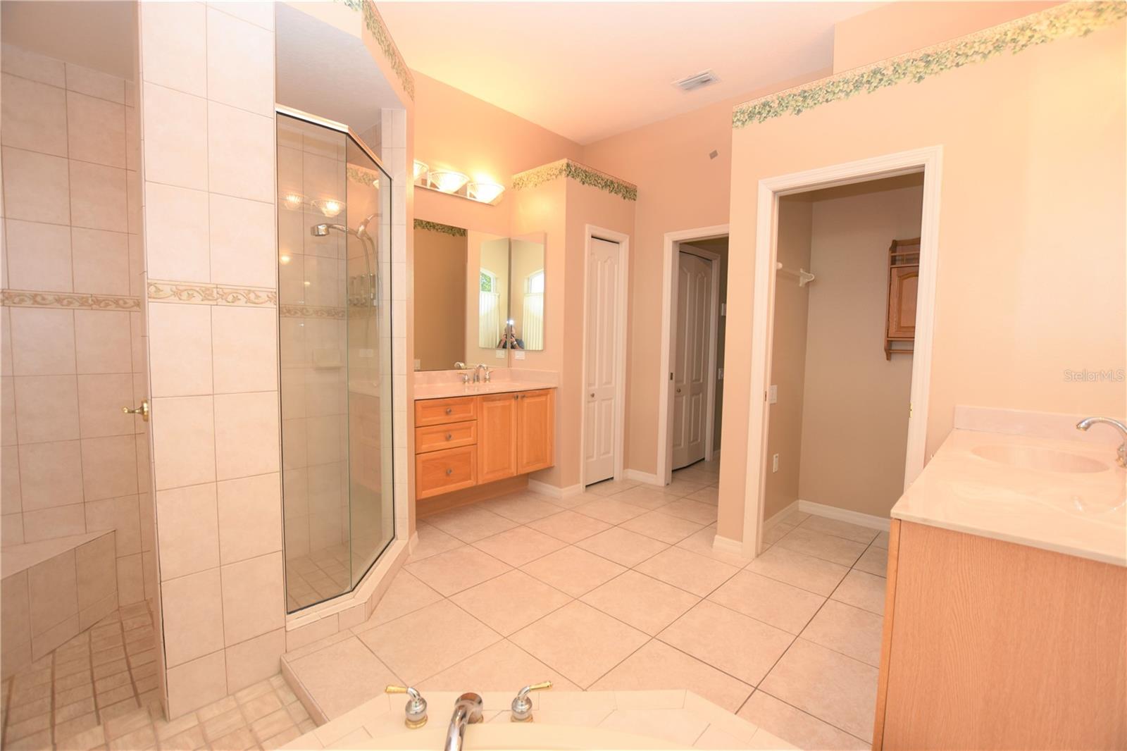 Image 19 of 43 For 2218 Longleaf Circle