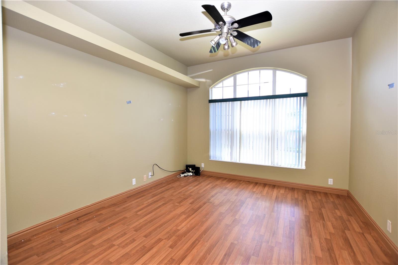Image 23 of 43 For 2218 Longleaf Circle