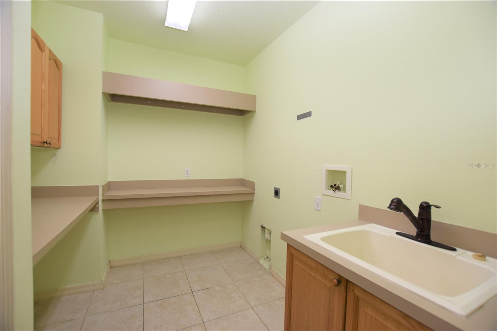 Image 29 of 43 For 2218 Longleaf Circle