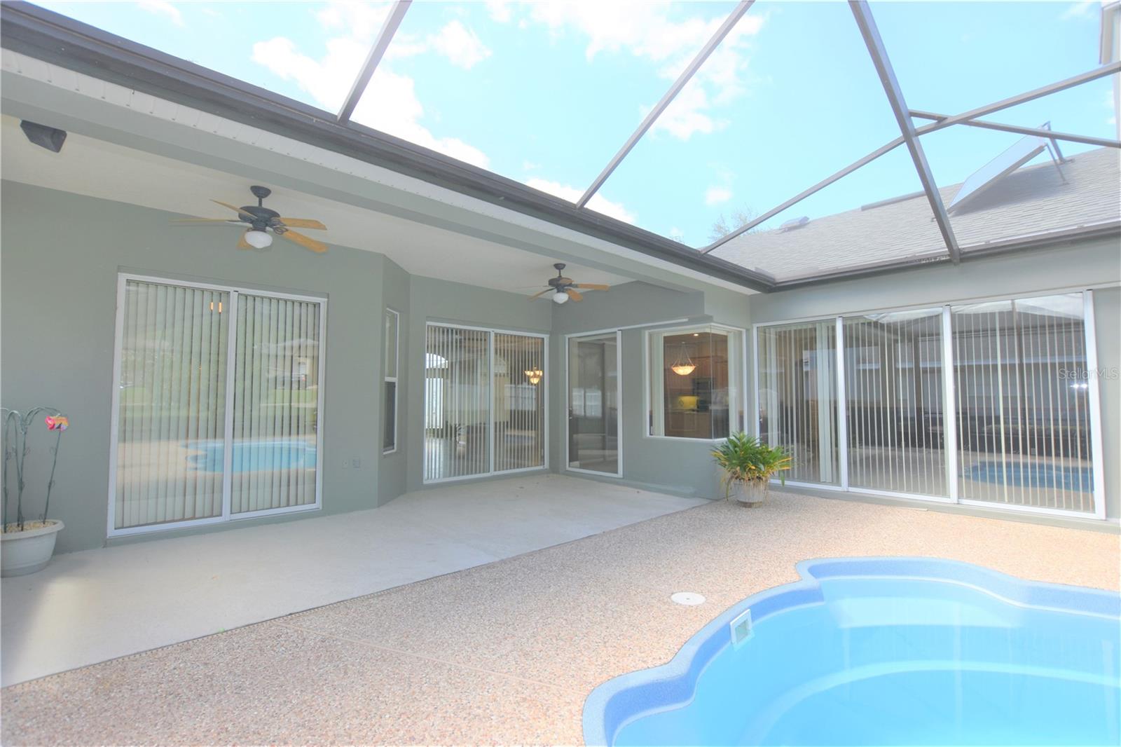Image 33 of 43 For 2218 Longleaf Circle