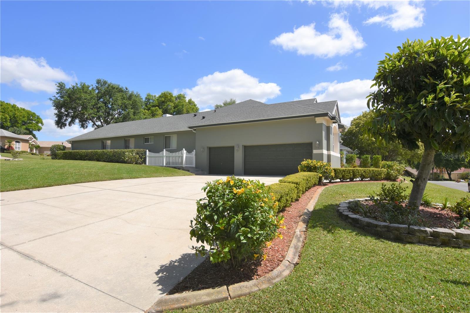 Image 5 of 43 For 2218 Longleaf Circle
