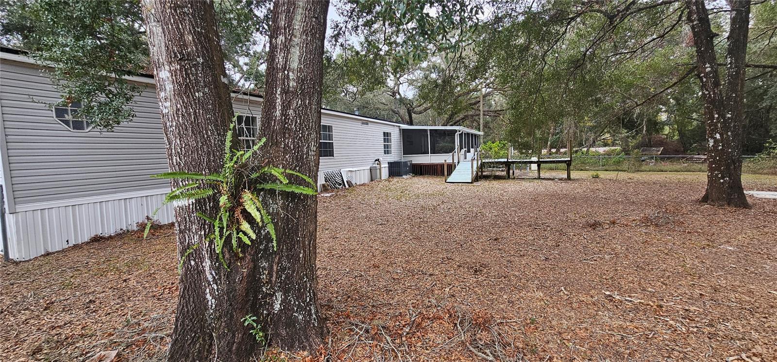 Image 15 of 17 For 20332 Somerset Acres Lane