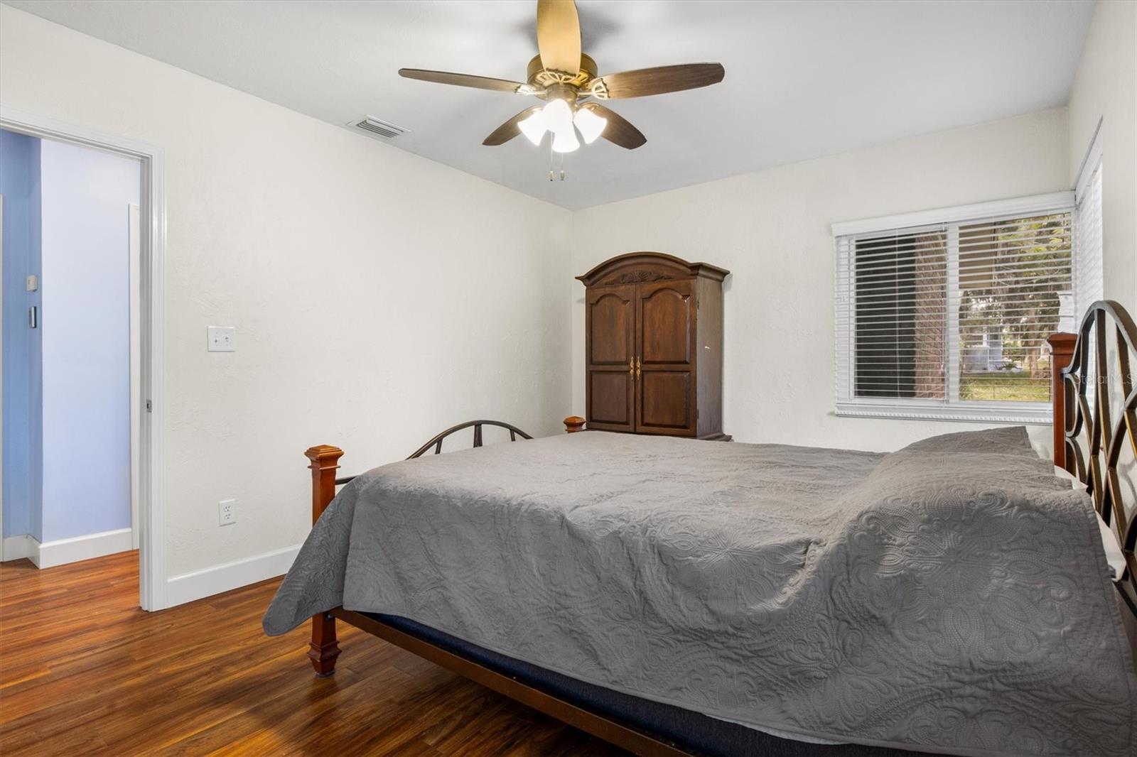 Image 22 of 30 For 545 Prado Place