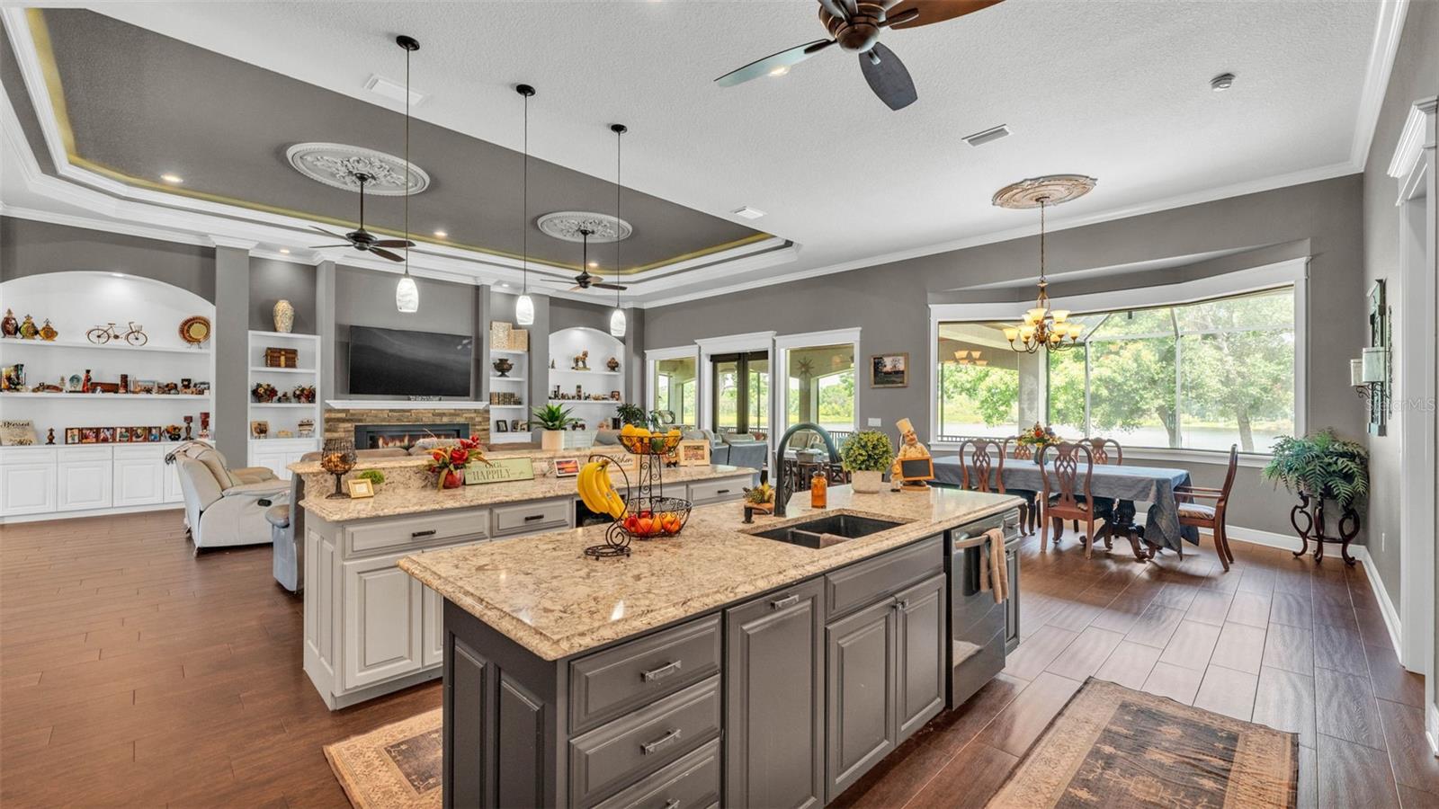 Image 18 of 91 For 6475 Avalon Woods Drive