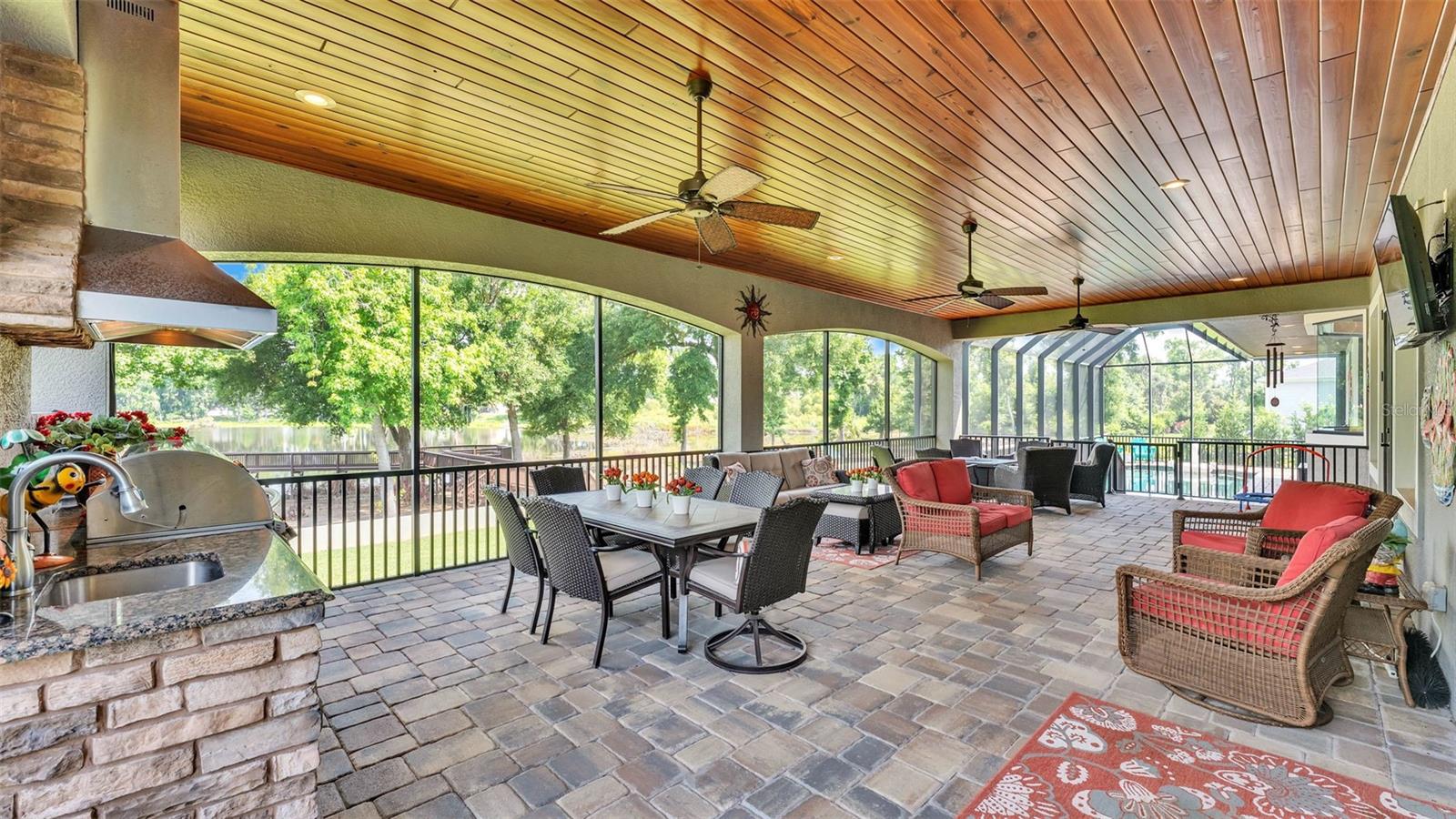 Image 4 of 91 For 6475 Avalon Woods Drive