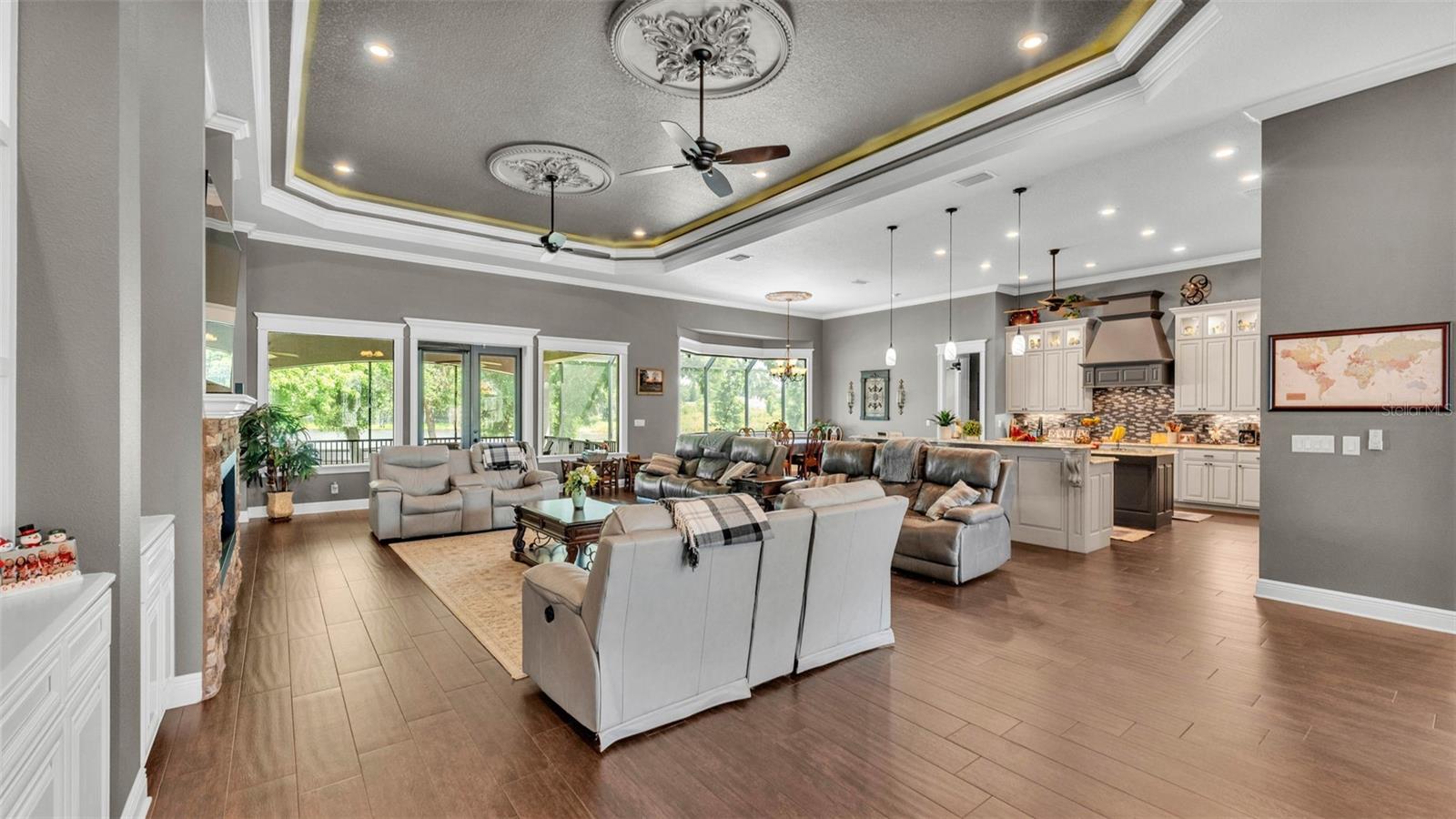 Image 6 of 91 For 6475 Avalon Woods Drive