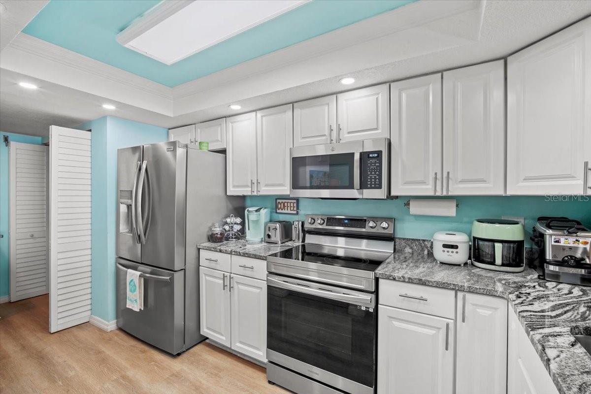 Image 8 of 49 For 830 Atlantic Avenue B502