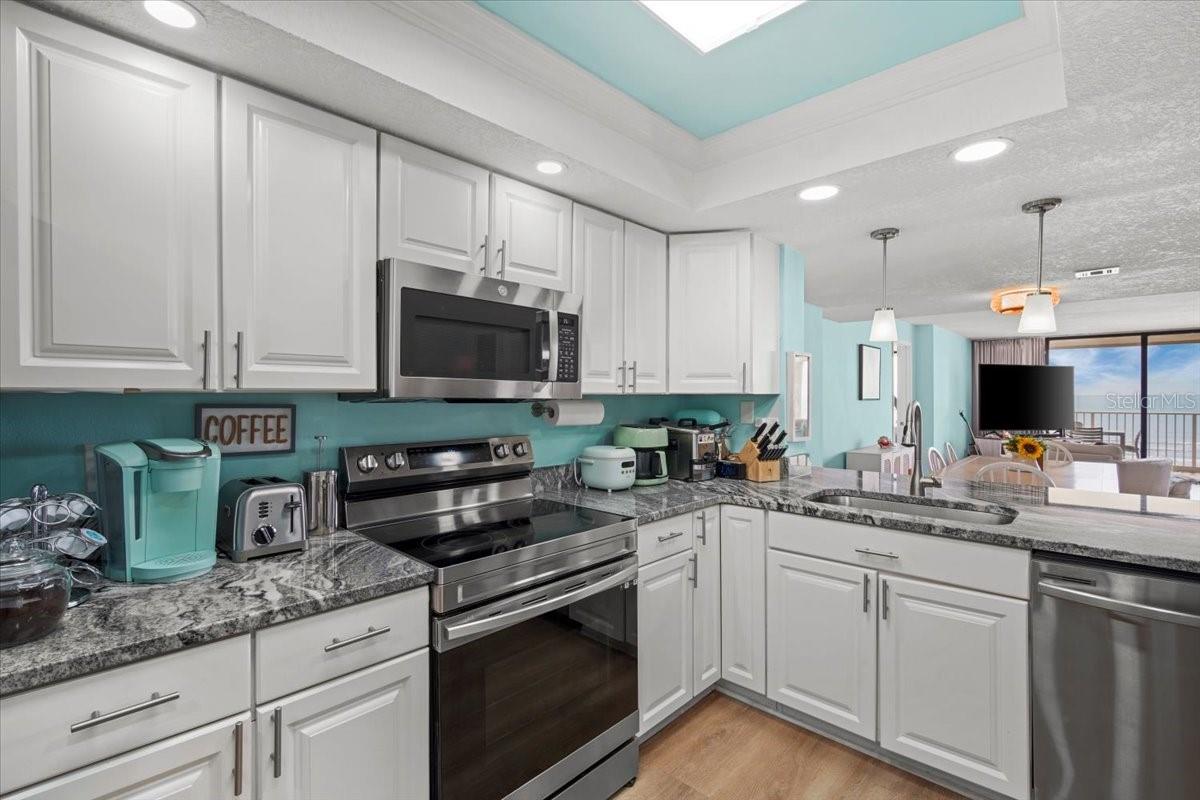 Image 9 of 49 For 830 Atlantic Avenue B502