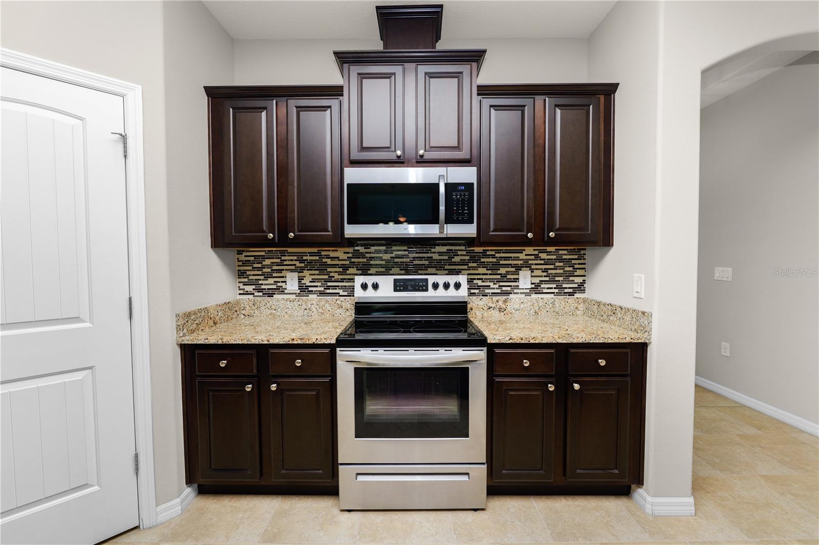 Image 15 of 60 For 4125 Prima Lago Circle