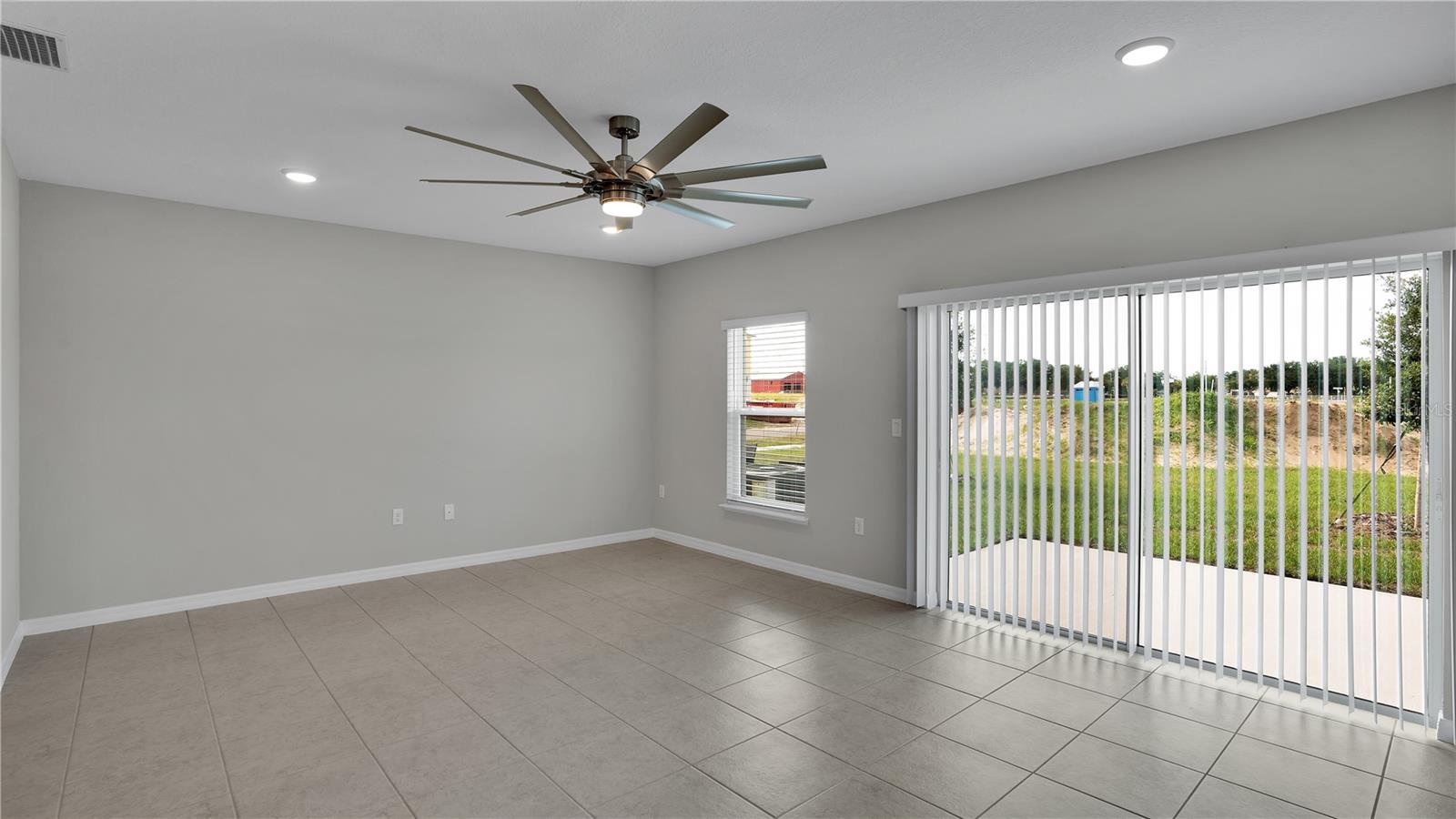 Image 16 of 34 For 4147 Collegiate Boulevard