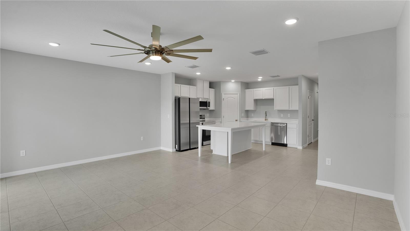 Image 18 of 34 For 4147 Collegiate Boulevard