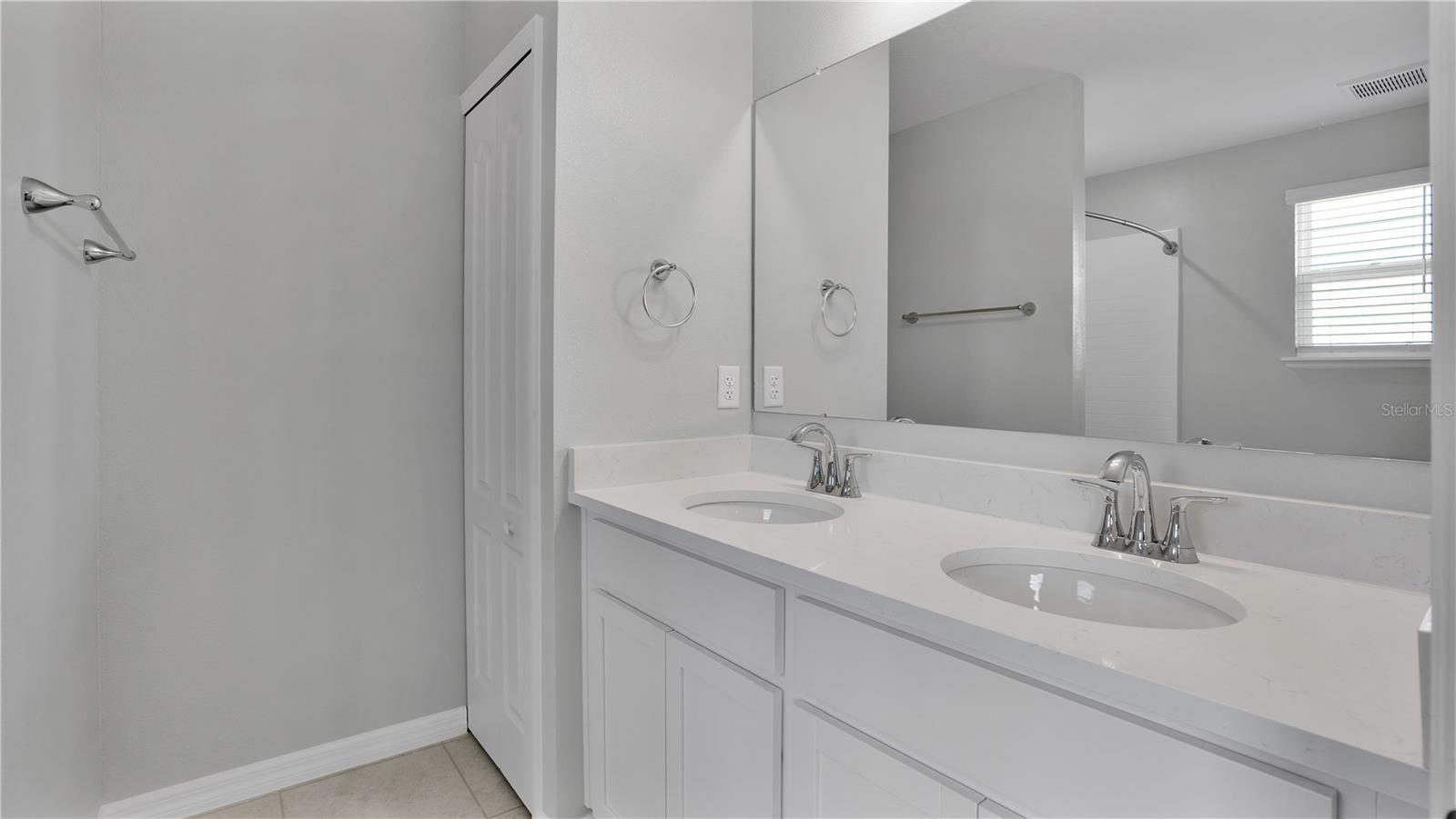 Image 24 of 34 For 4147 Collegiate Boulevard