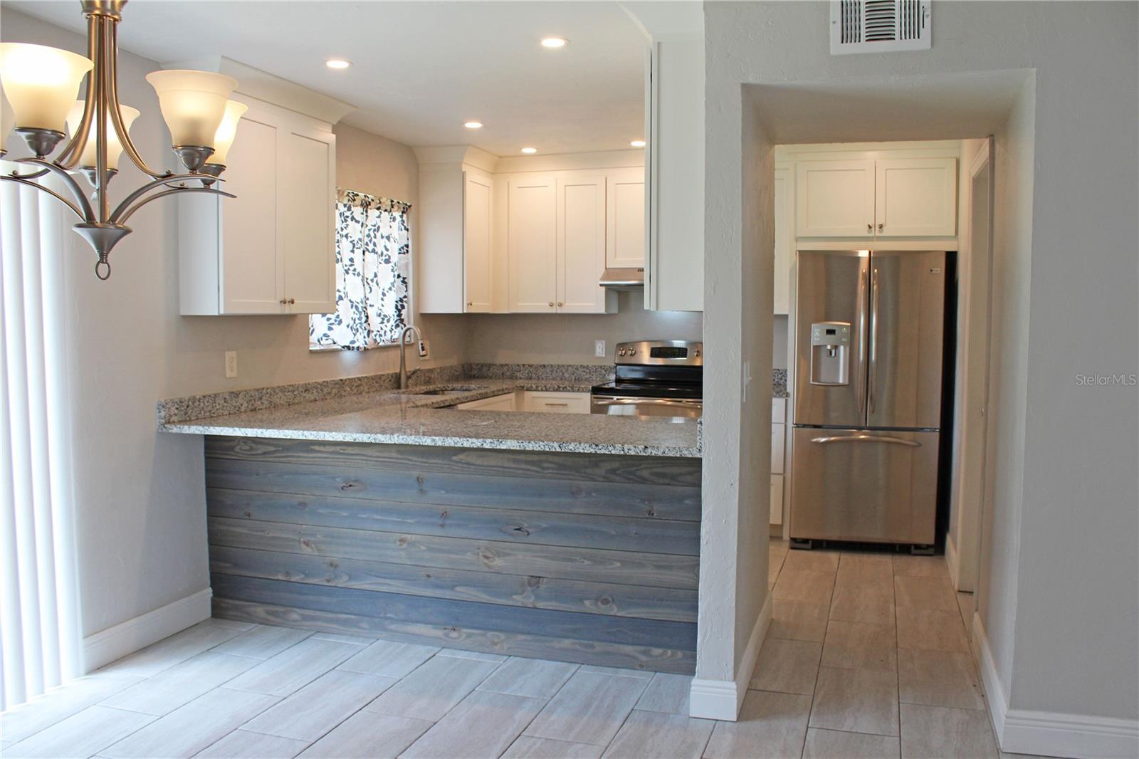 Image 11 of 41 For 1836 Crystal Lake Drive 54