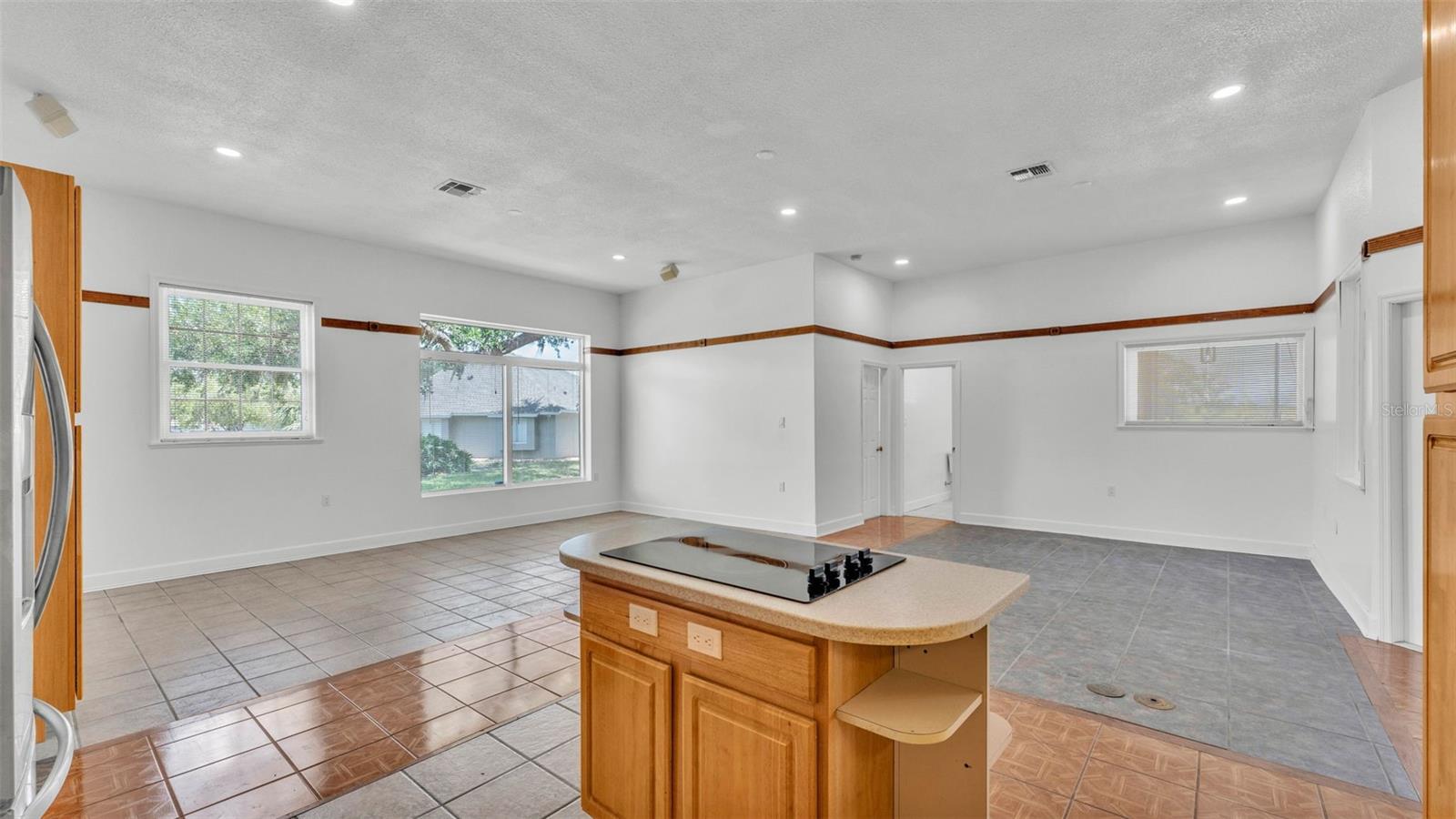 Image 30 of 66 For 5370 Boxtree Court
