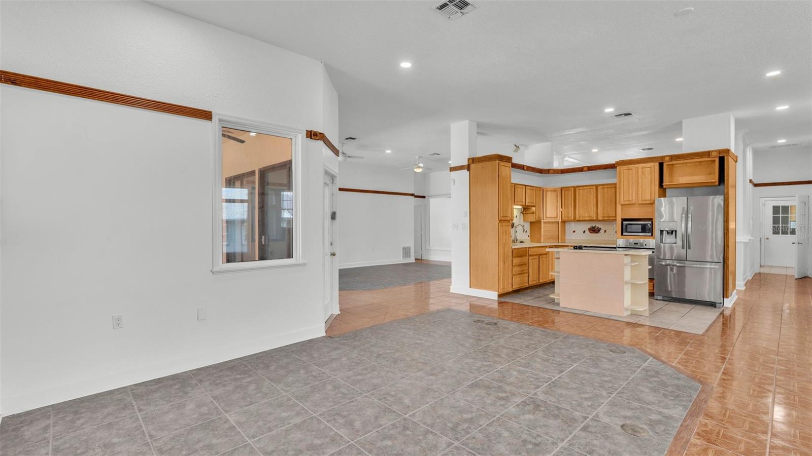 Image 33 of 66 For 5370 Boxtree Court