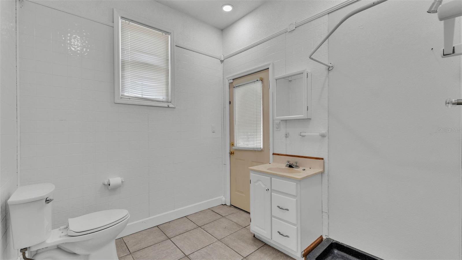 Image 38 of 66 For 5370 Boxtree Court