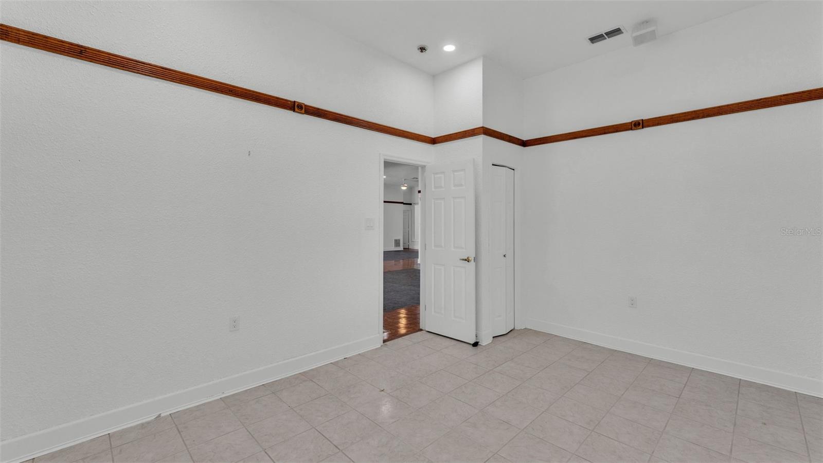 Image 40 of 66 For 5370 Boxtree Court