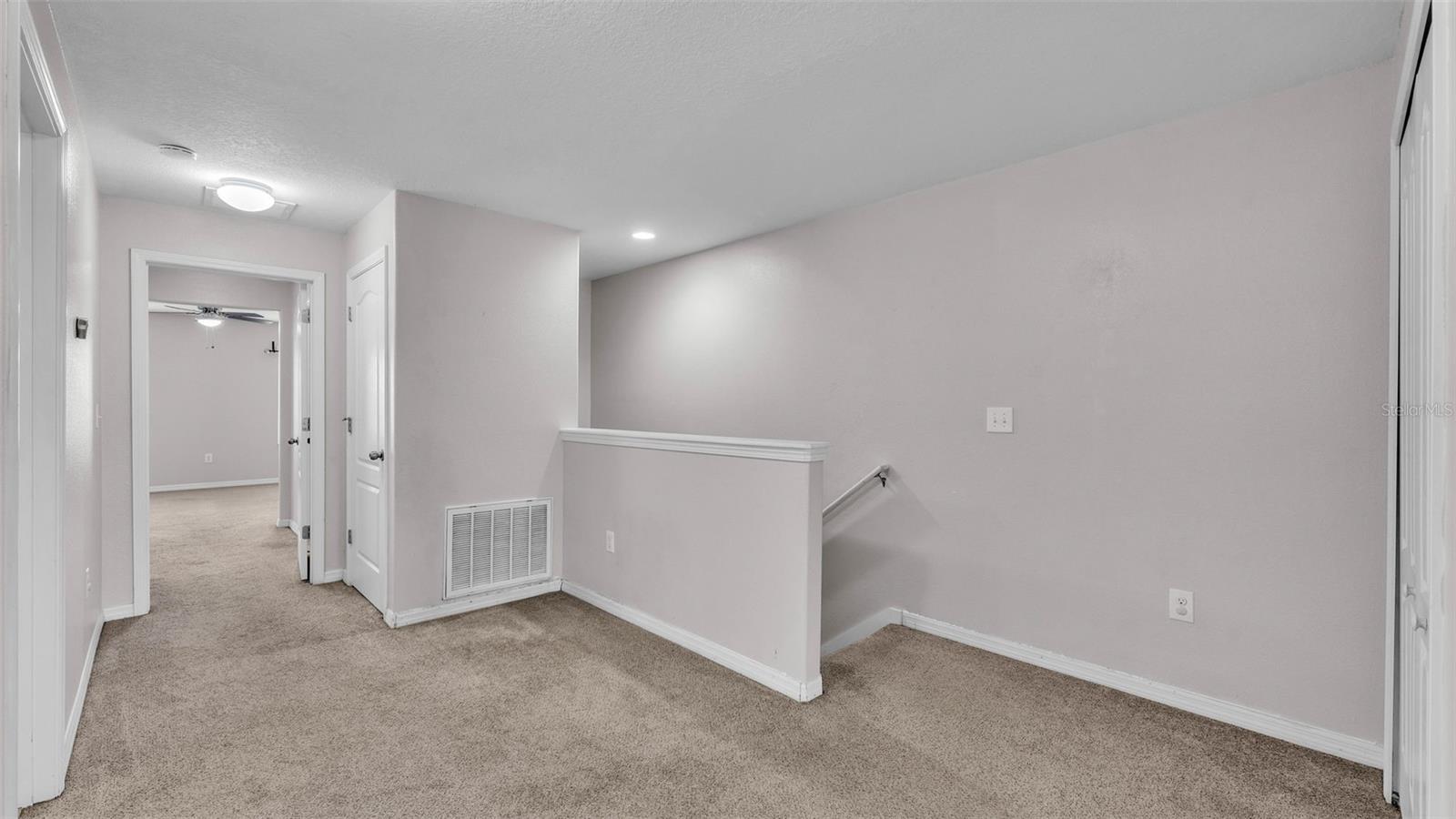 Image 14 of 37 For 2622 Lantern Hill Avenue