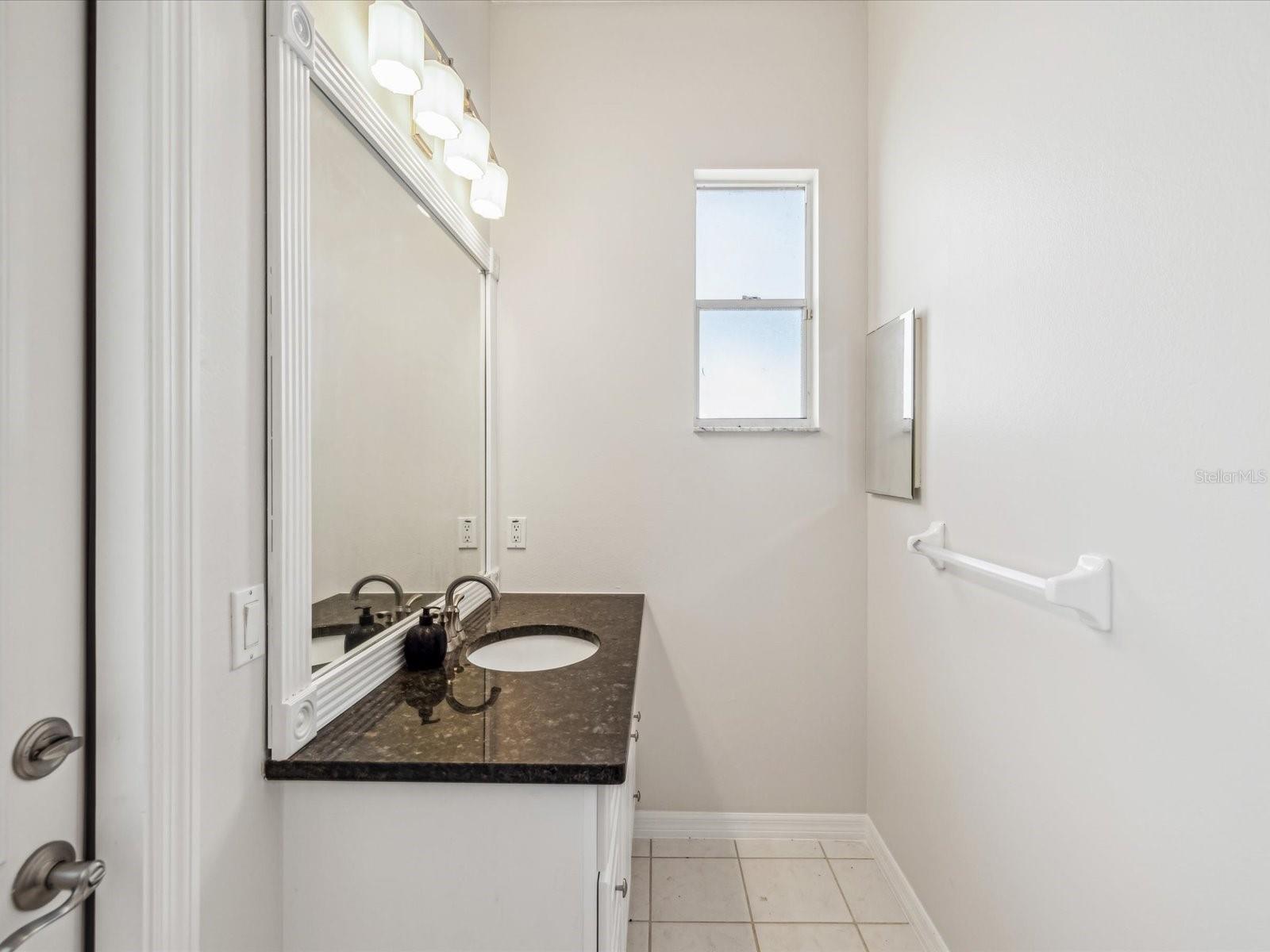 Listing photo id 22 for 5903 Cachette De Riviera Court