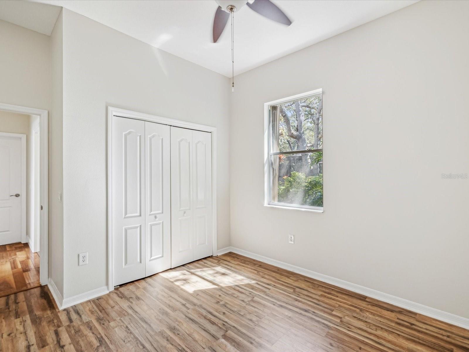 Listing photo id 29 for 5903 Cachette De Riviera Court