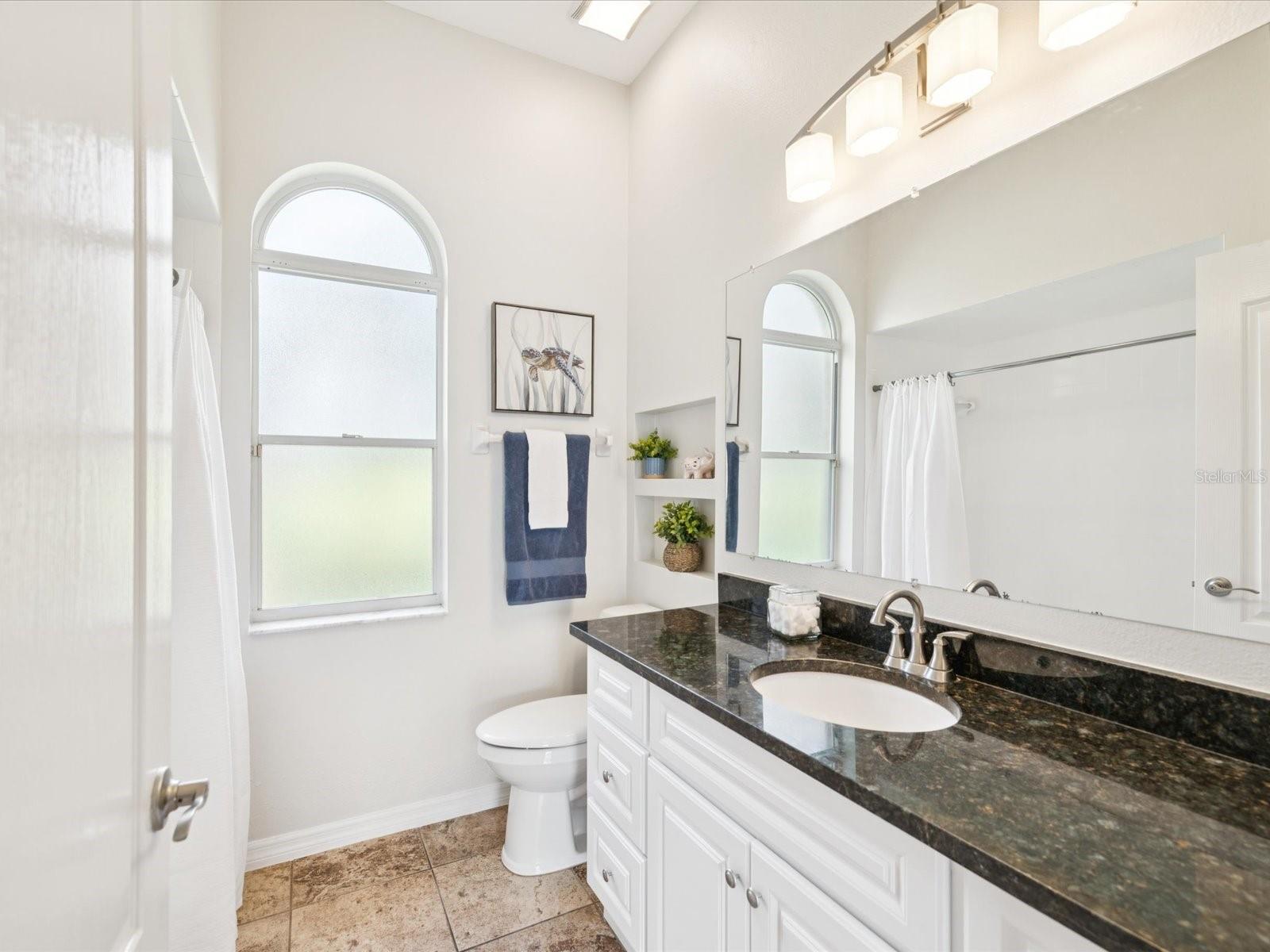 Listing photo id 31 for 5903 Cachette De Riviera Court