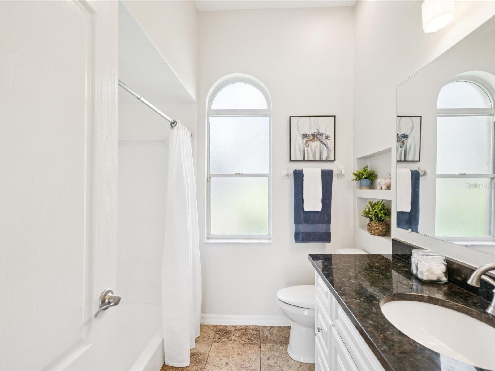 Listing photo id 32 for 5903 Cachette De Riviera Court
