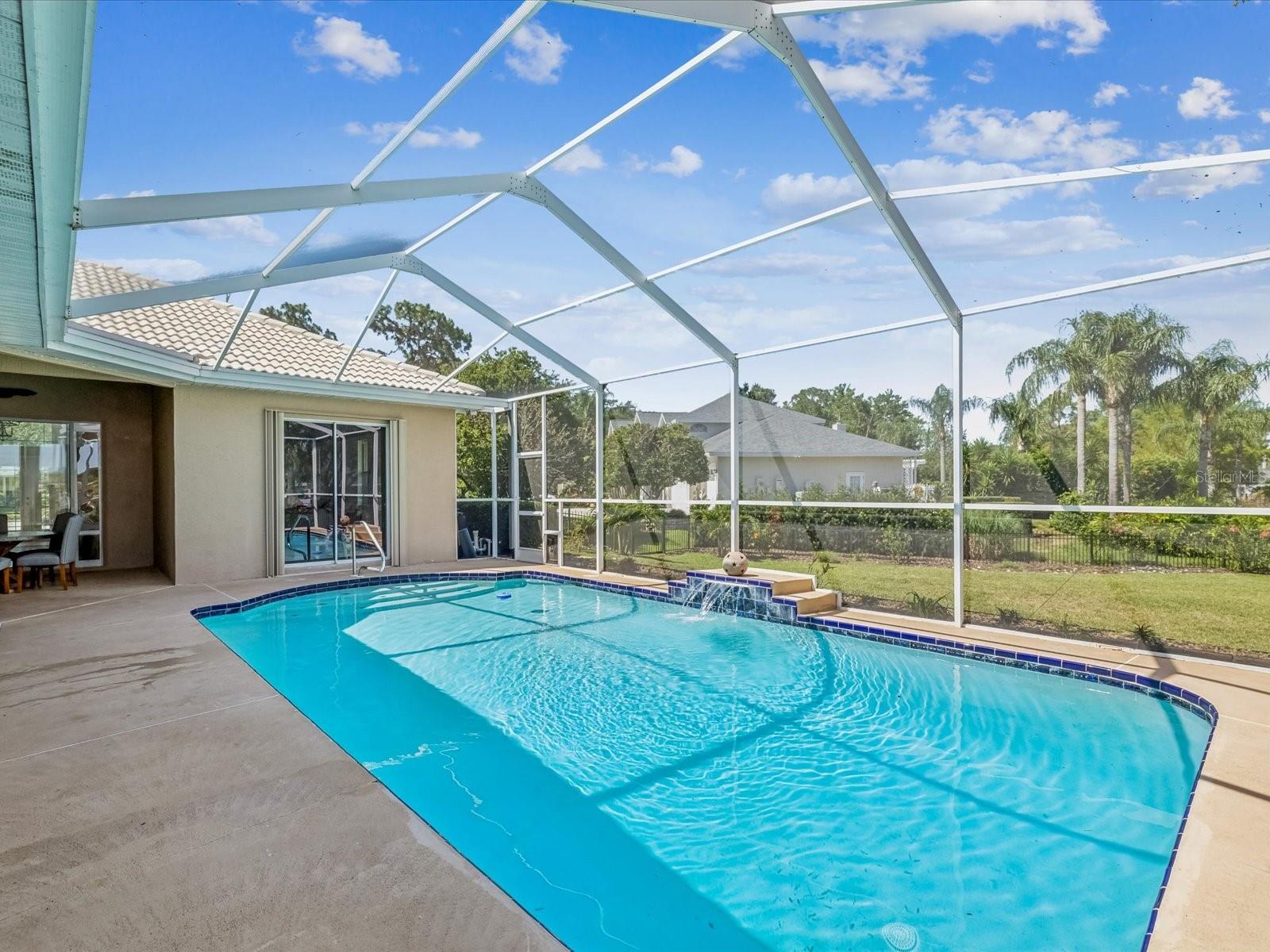 Listing photo id 50 for 5903 Cachette De Riviera Court