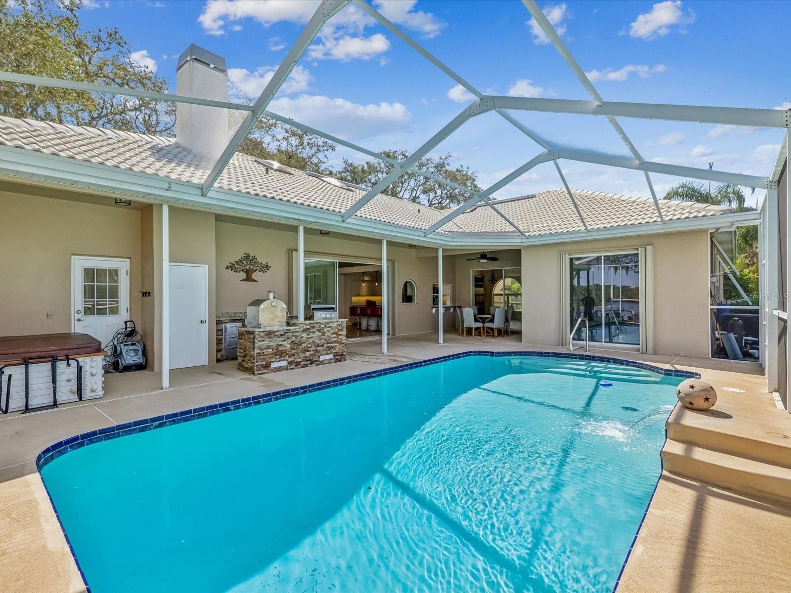 Listing photo id 51 for 5903 Cachette De Riviera Court