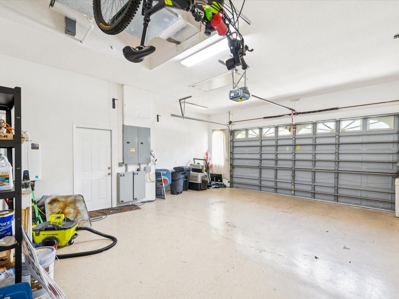 Listing photo id 54 for 5903 Cachette De Riviera Court