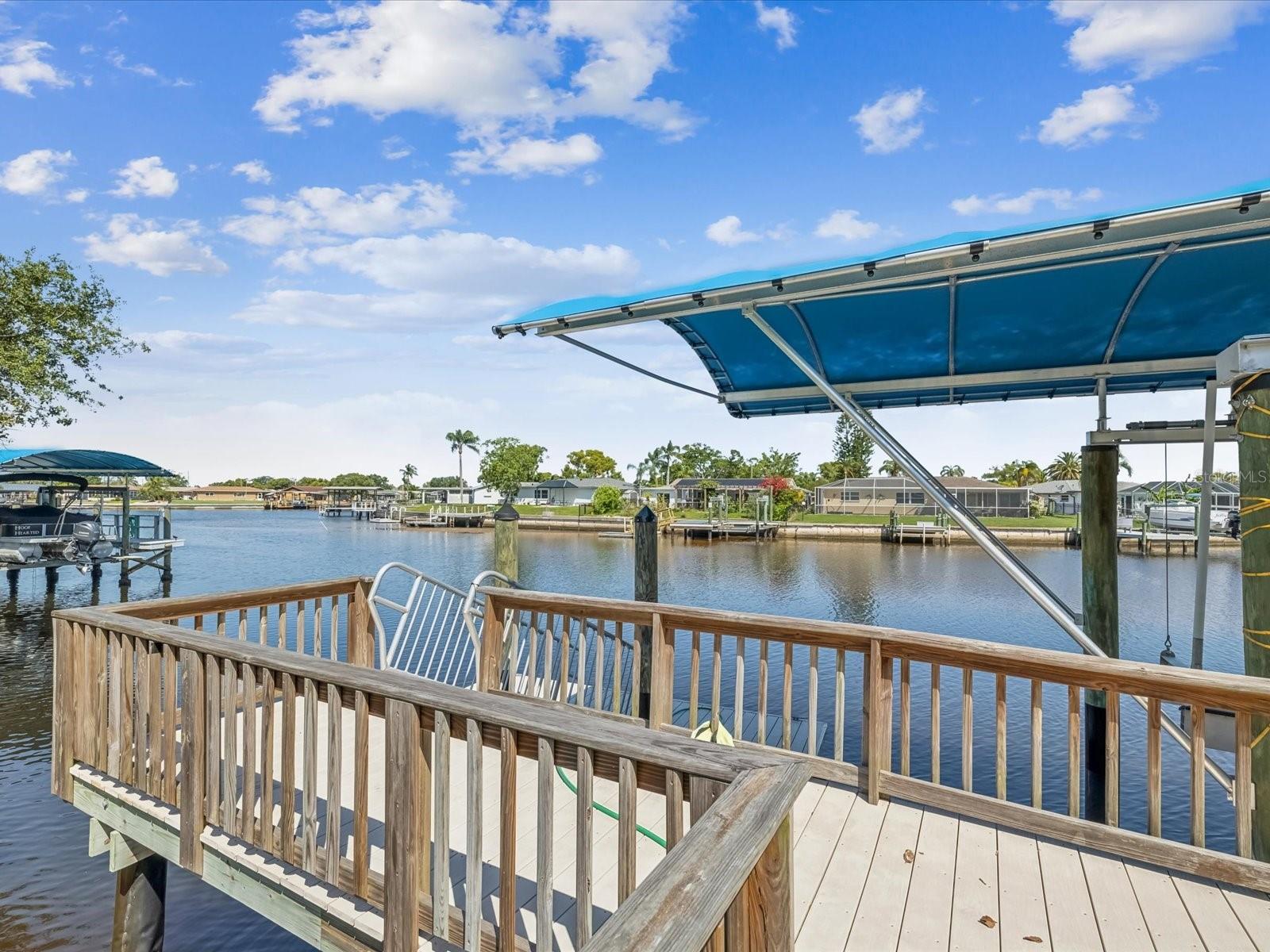 Listing photo id 60 for 5903 Cachette De Riviera Court