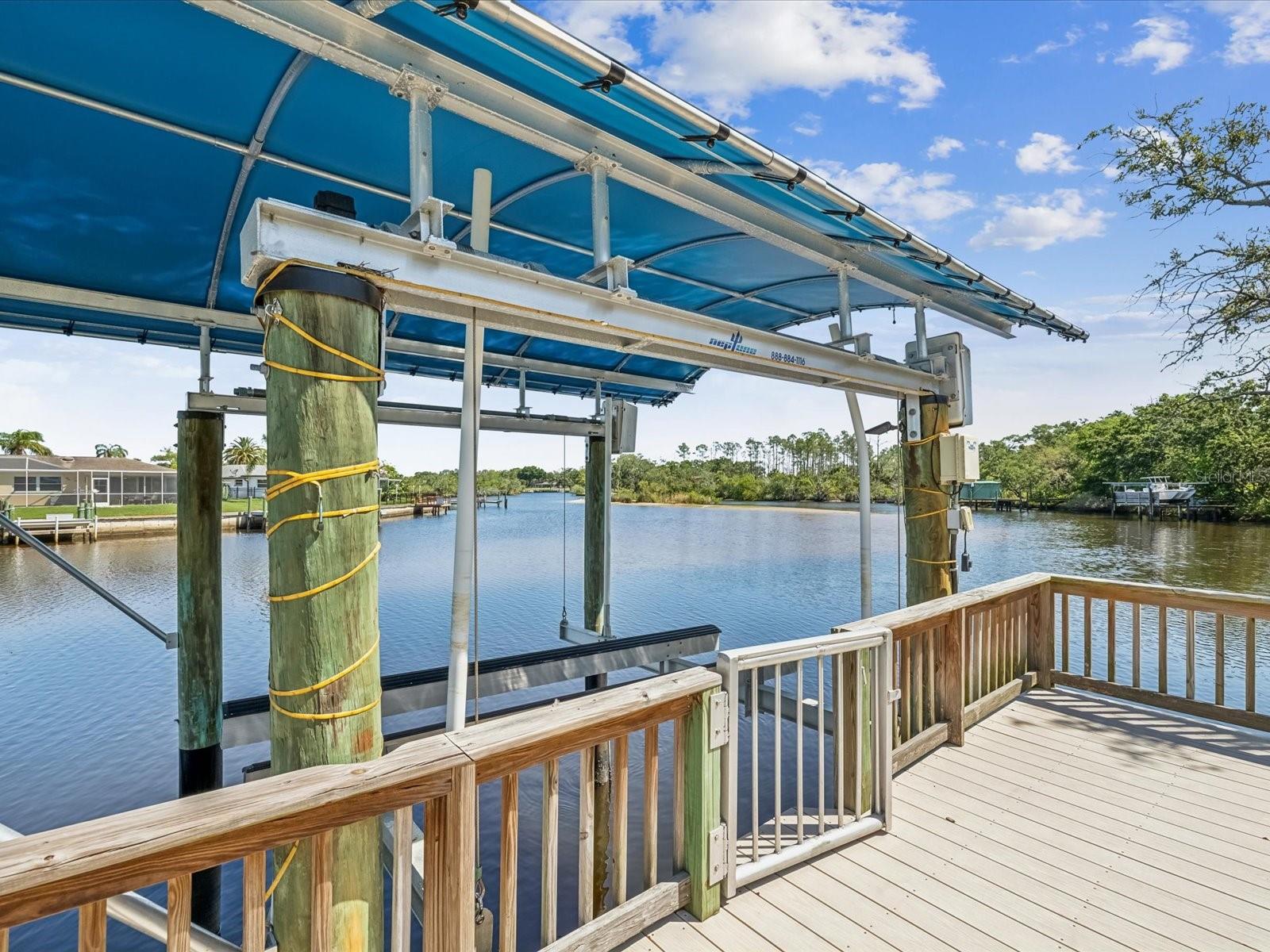 Listing photo id 62 for 5903 Cachette De Riviera Court