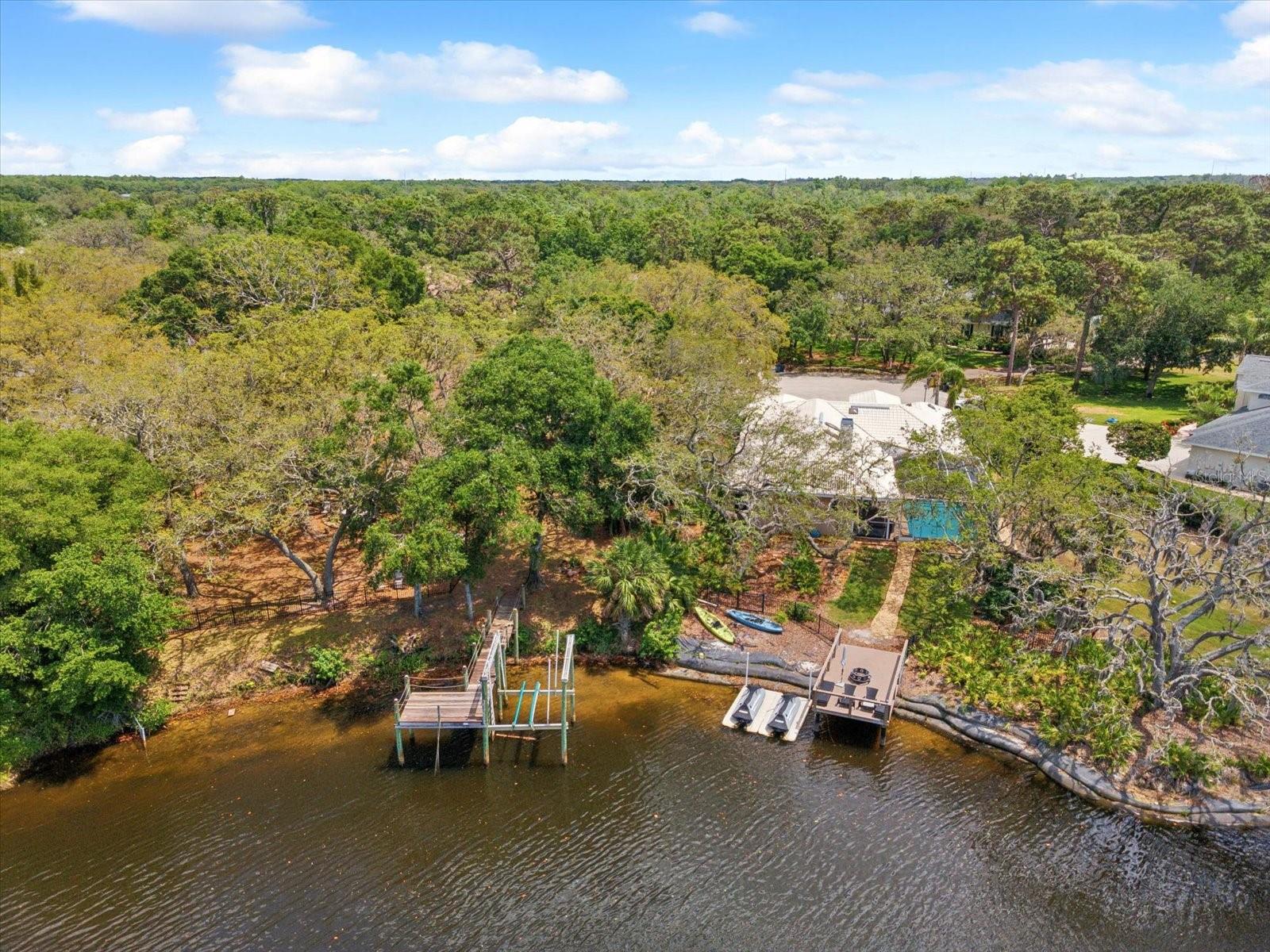 Listing photo id 82 for 5903 Cachette De Riviera Court
