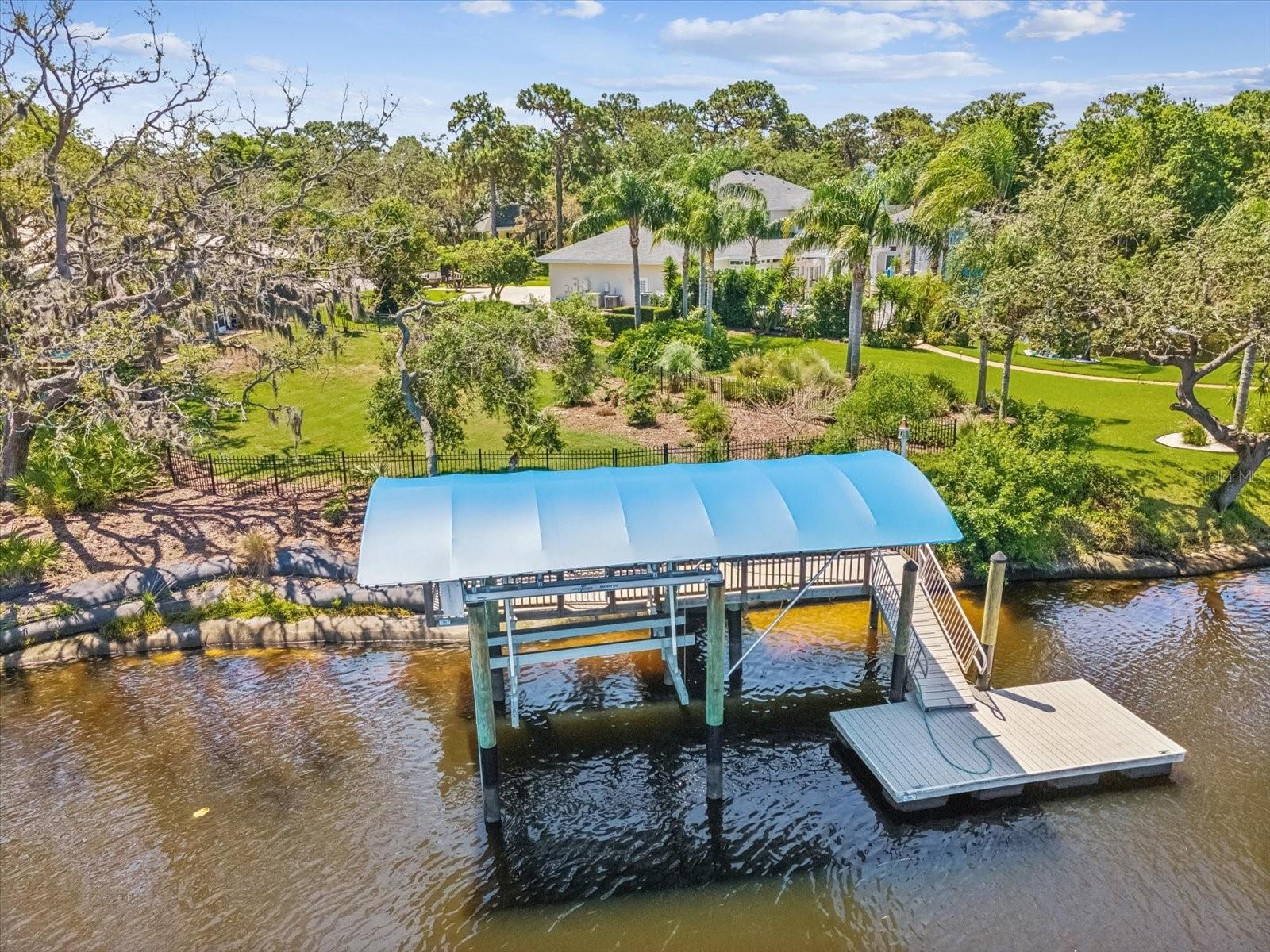 Listing photo id 84 for 5903 Cachette De Riviera Court