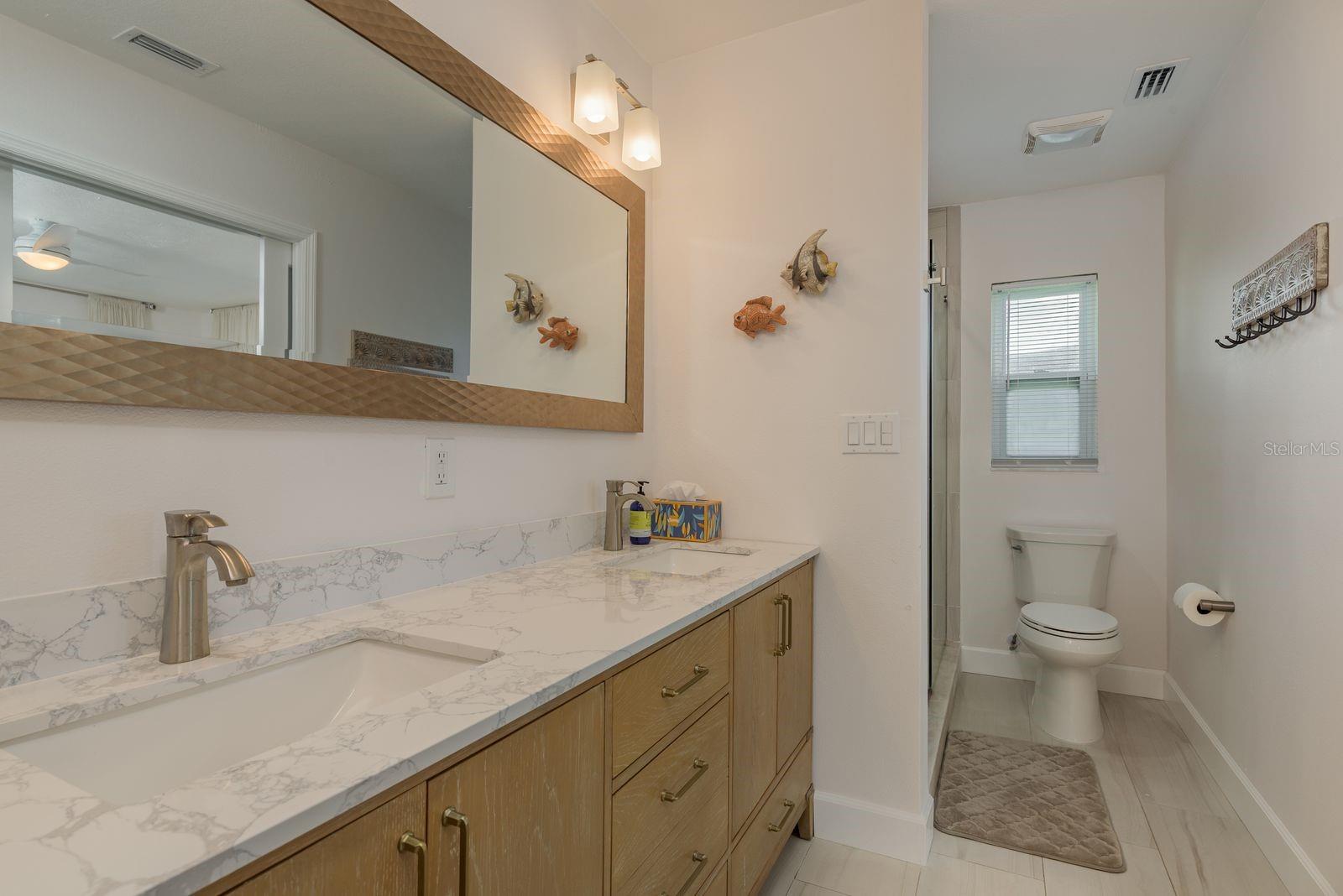 Listing photo id 17 for 3626 Corsair Court