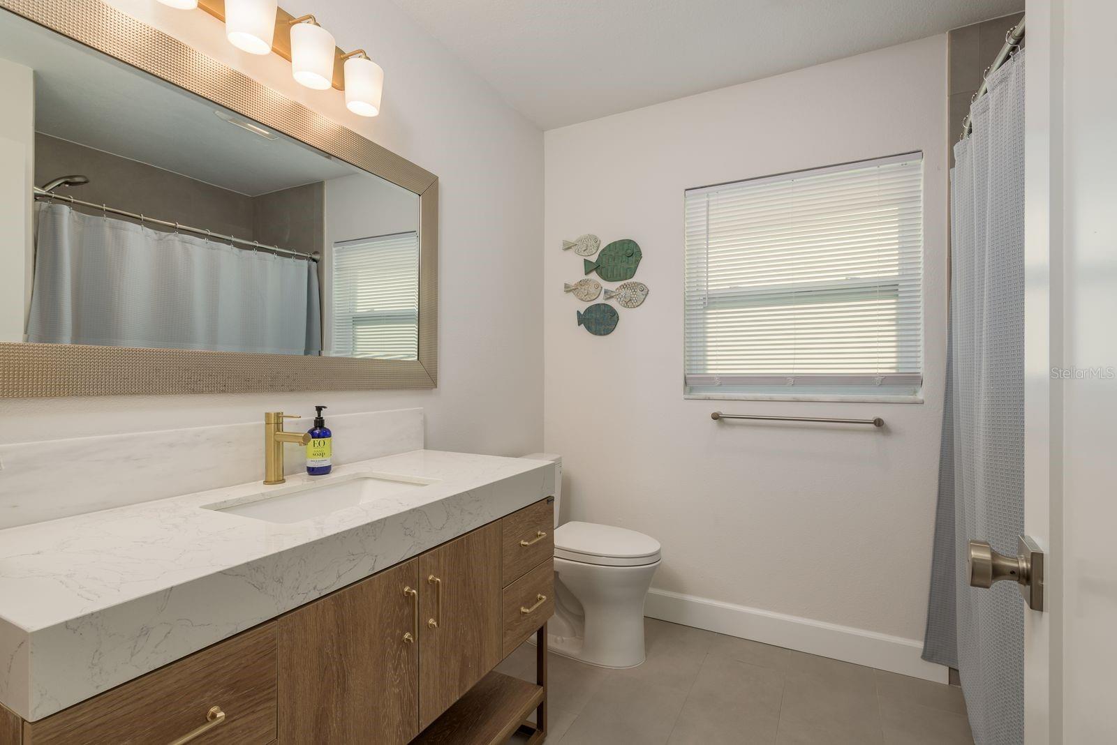 Listing photo id 21 for 3626 Corsair Court