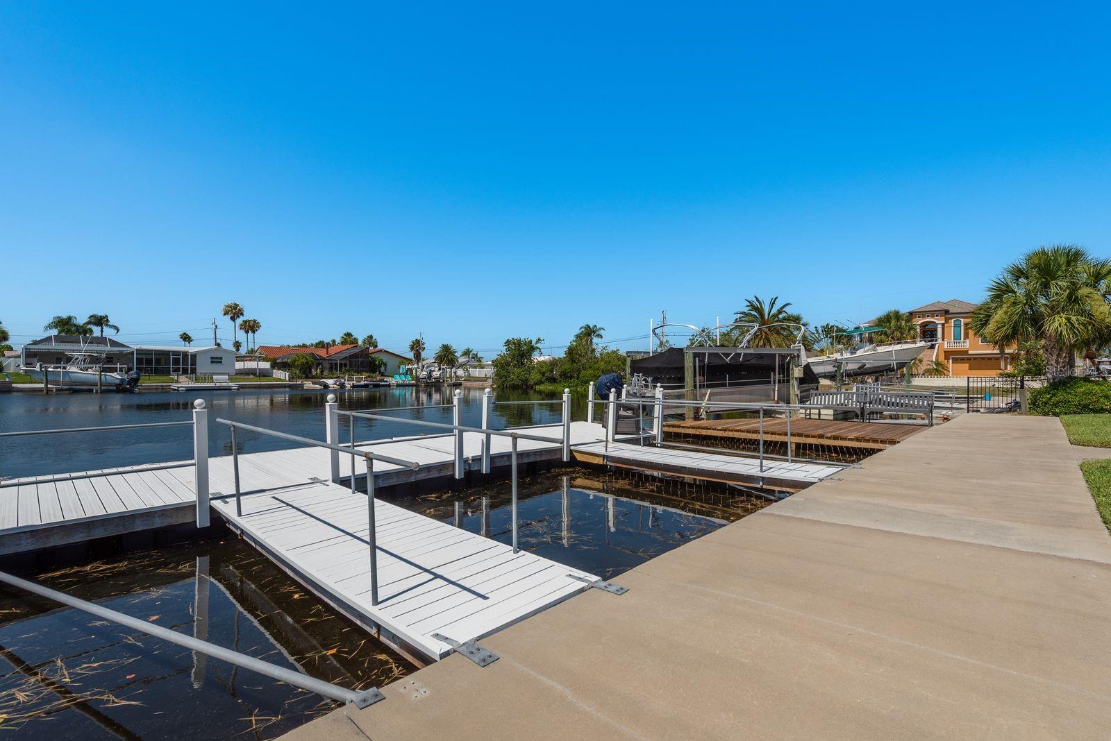 Listing photo id 37 for 3626 Corsair Court