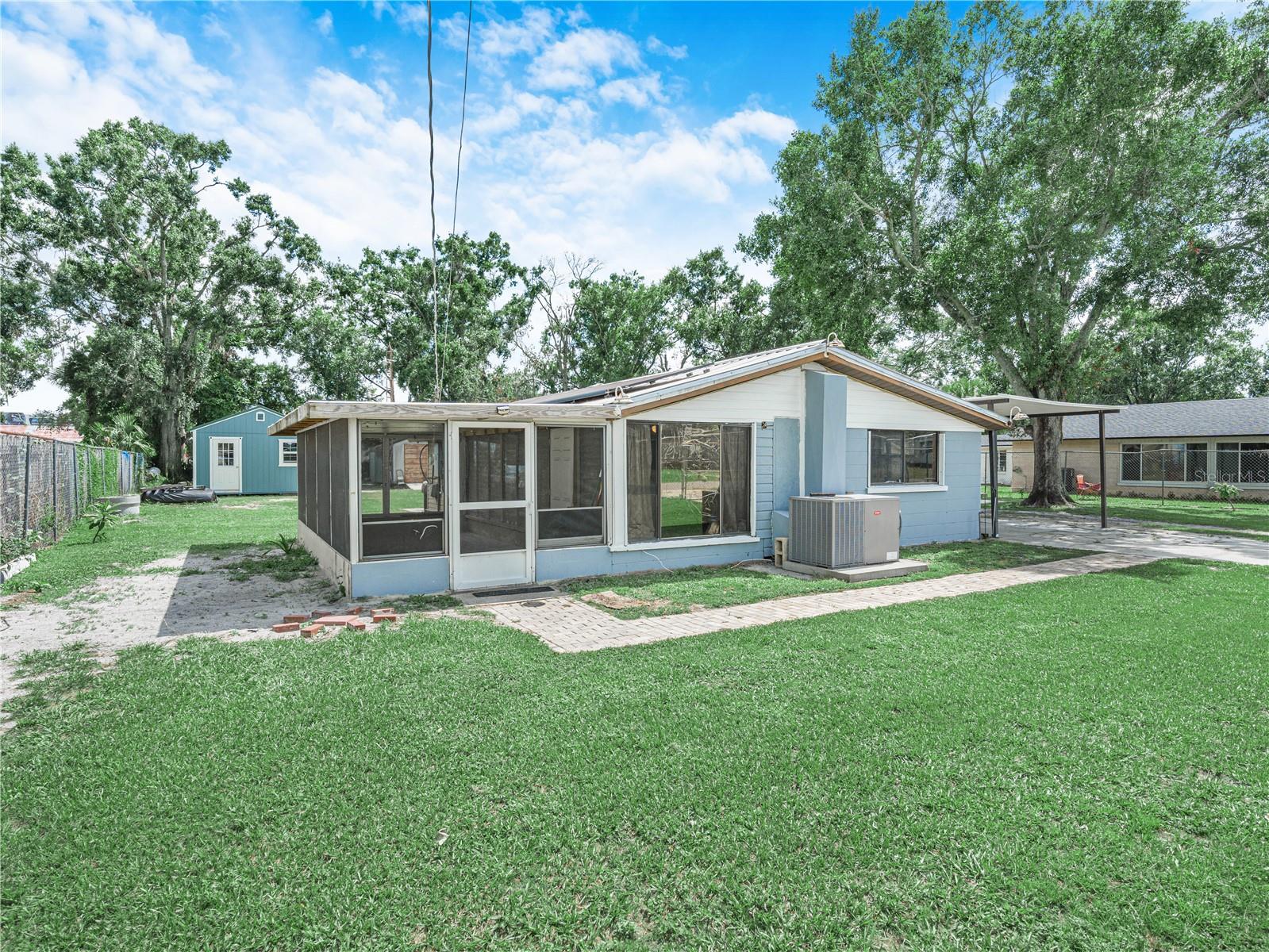 Image 22 of 23 For 2120 Dille Street