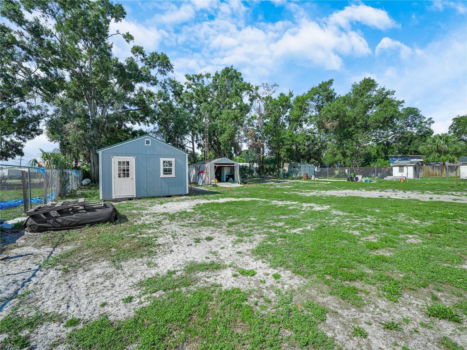 Image 5 of 23 For 2120 Dille Street