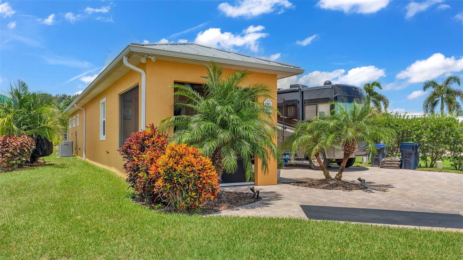Image 14 of 40 For 3261 Fish Hawk Drive