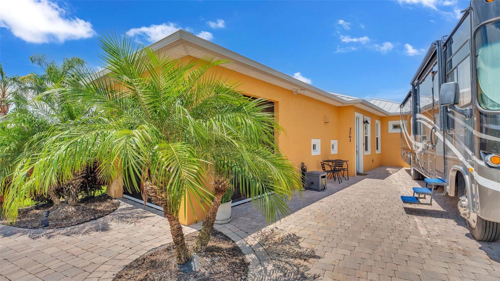 Image 15 of 40 For 3261 Fish Hawk Drive