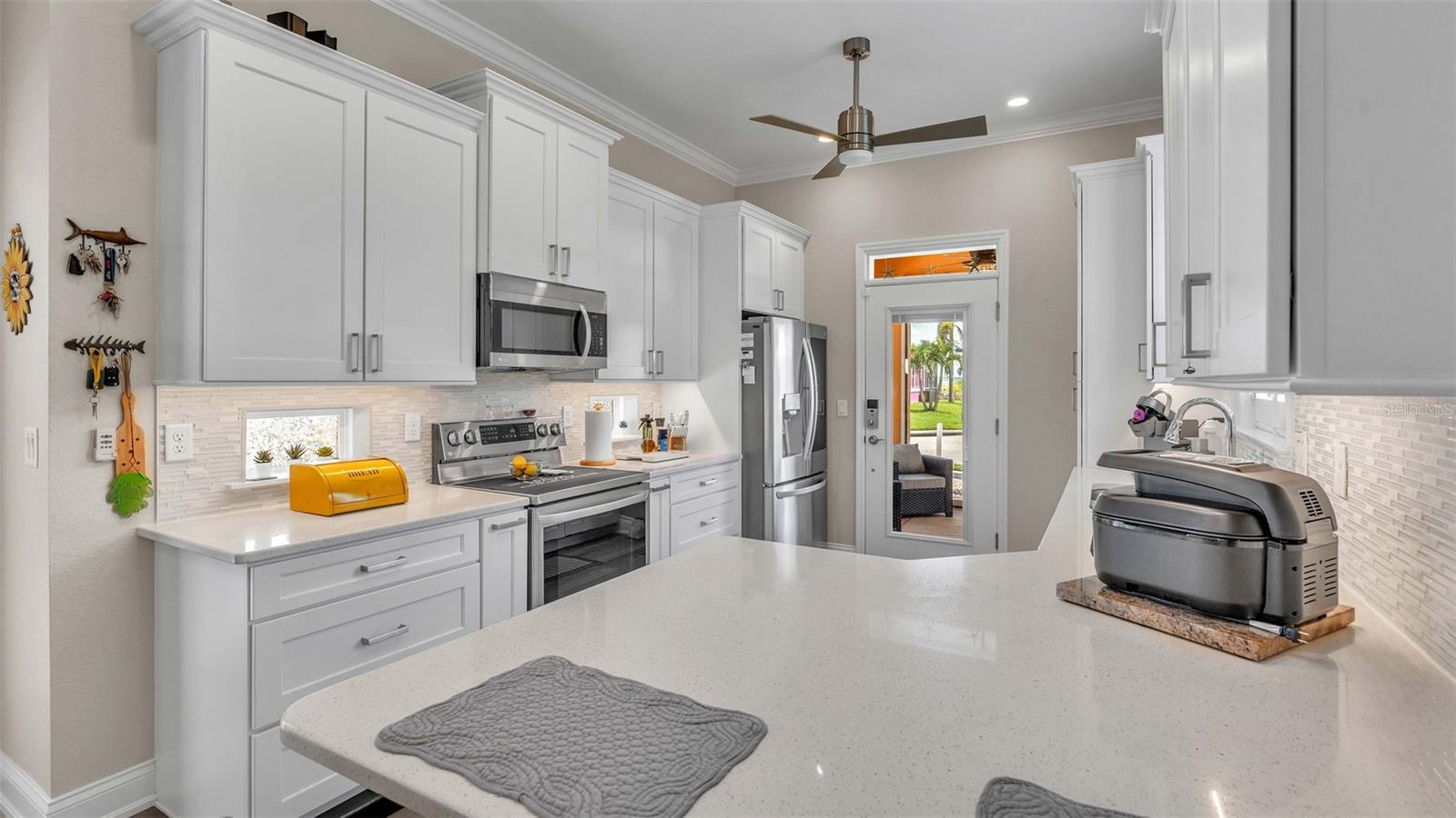 Image 21 of 40 For 3261 Fish Hawk Drive