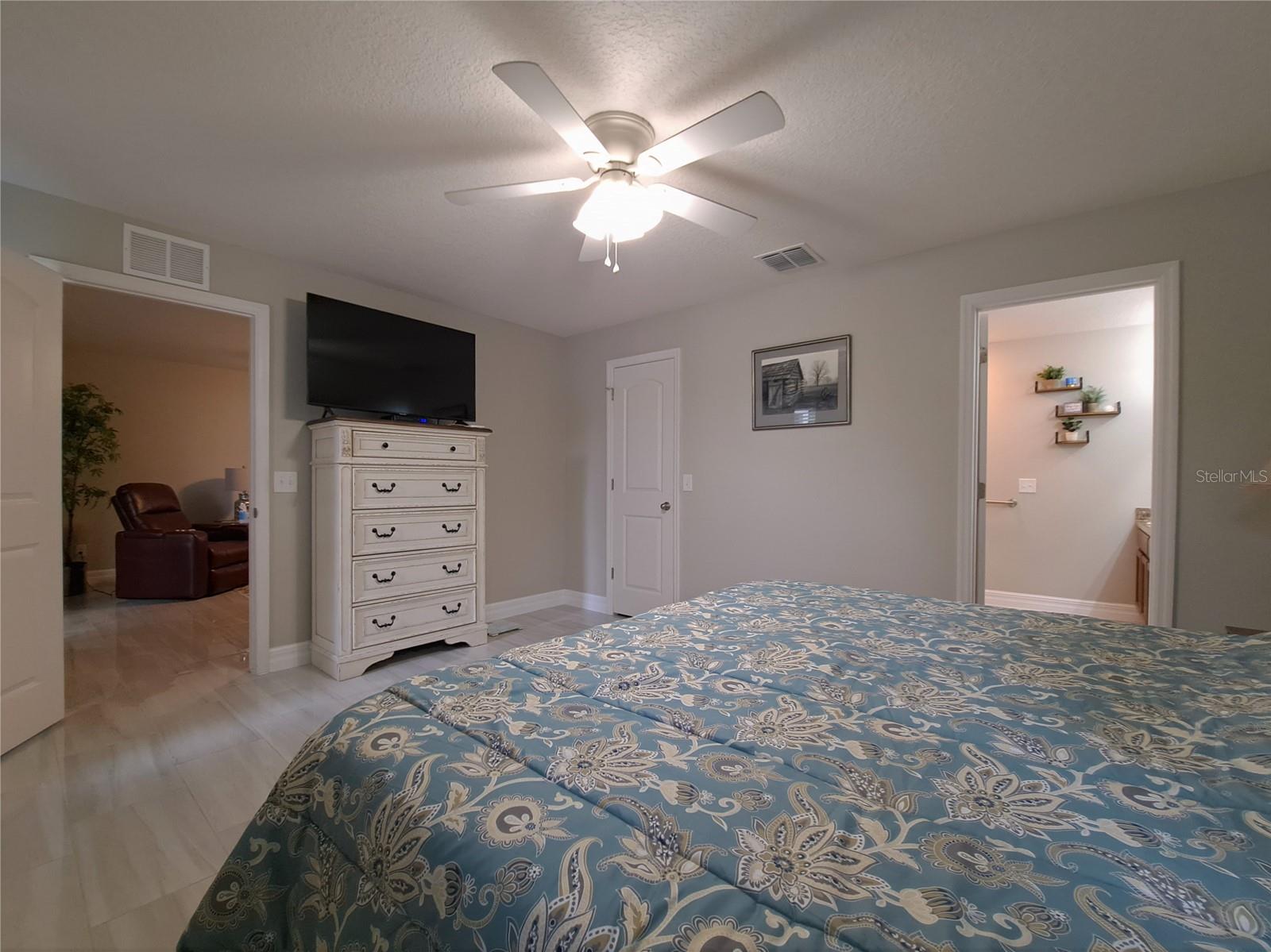 Image 10 of 19 For 5513 Maggiore Boulevard