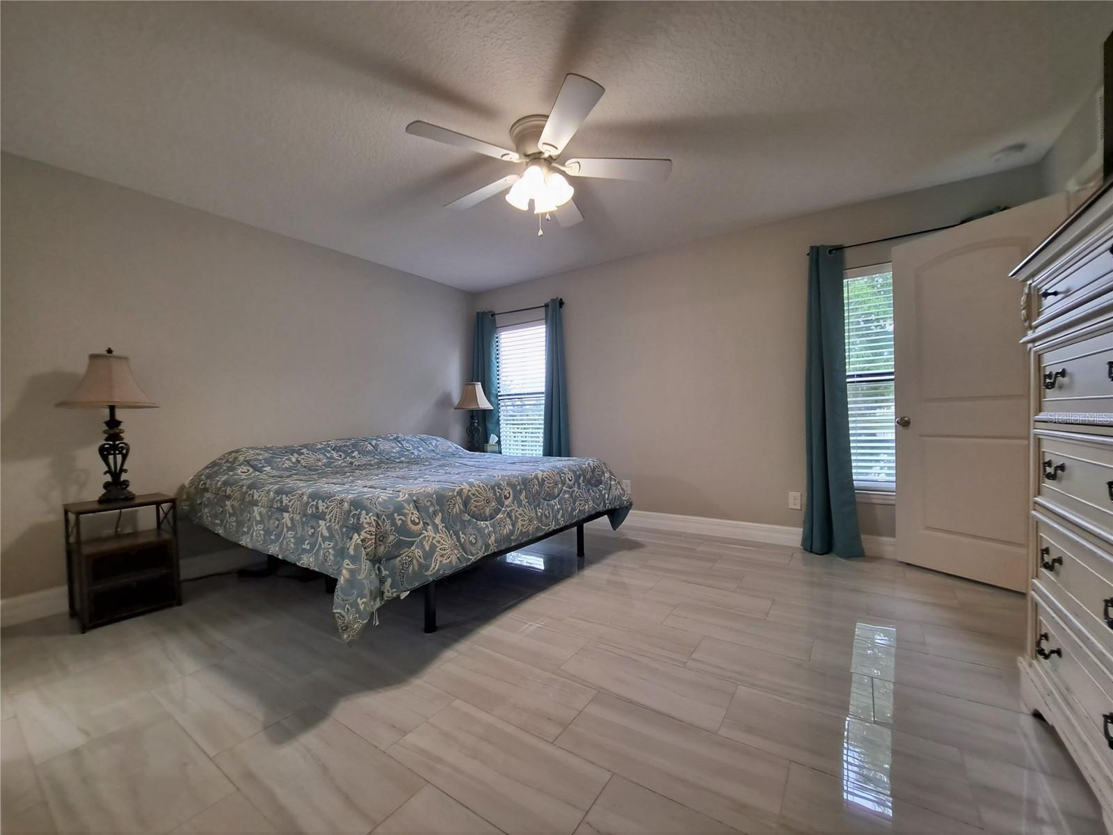 Image 11 of 19 For 5513 Maggiore Boulevard