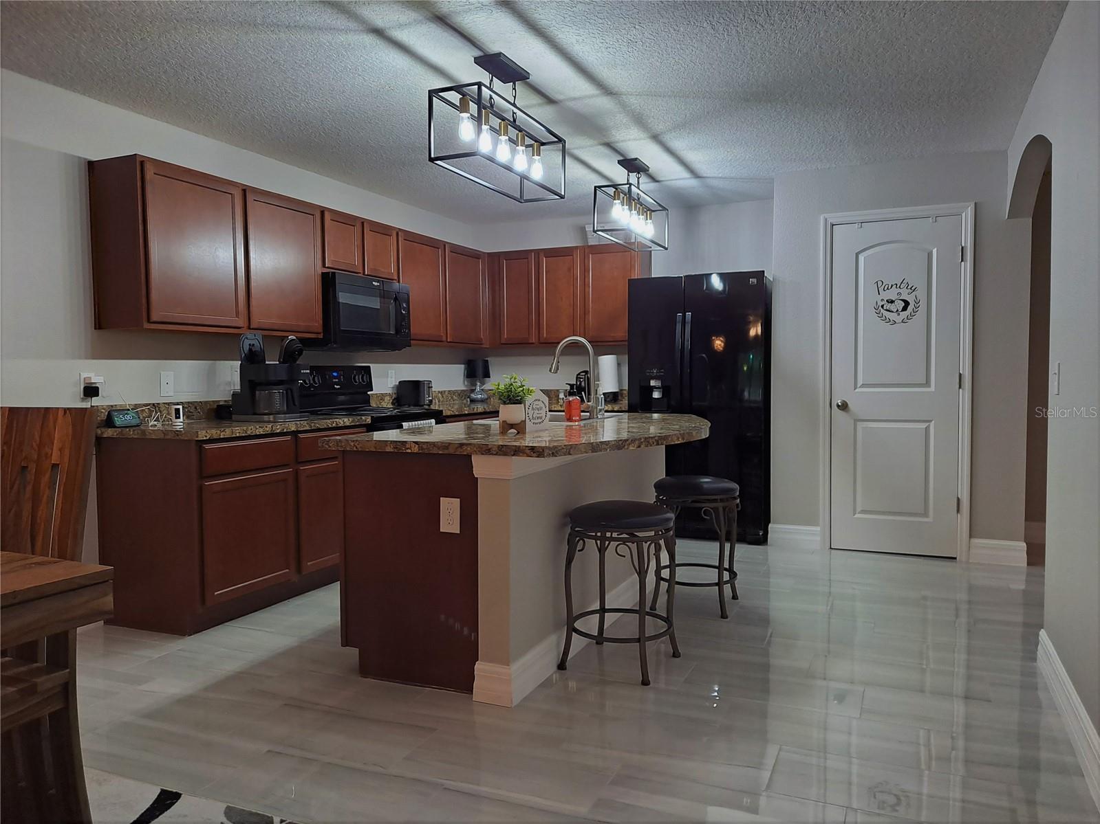Image 4 of 19 For 5513 Maggiore Boulevard