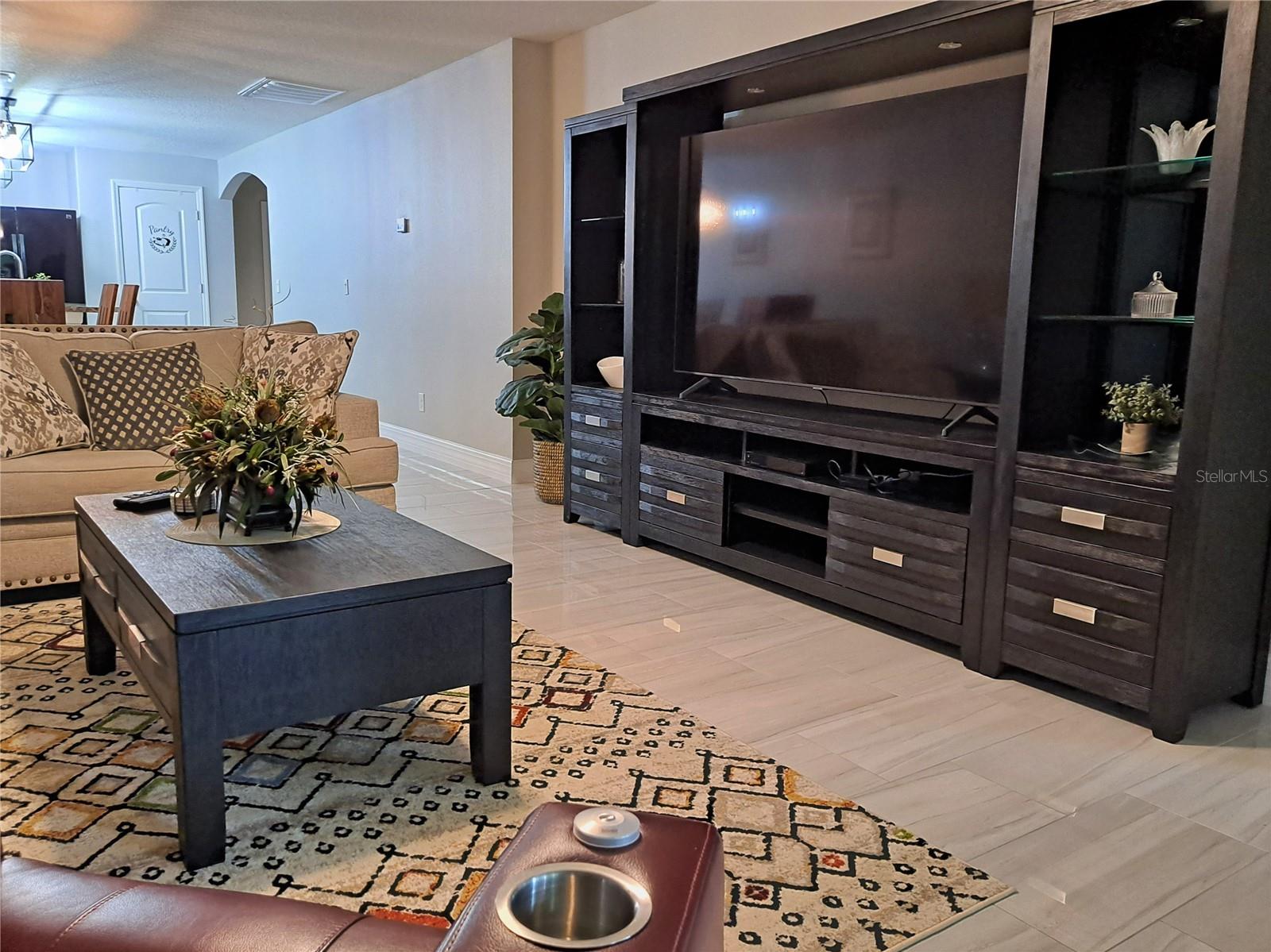 Image 9 of 19 For 5513 Maggiore Boulevard