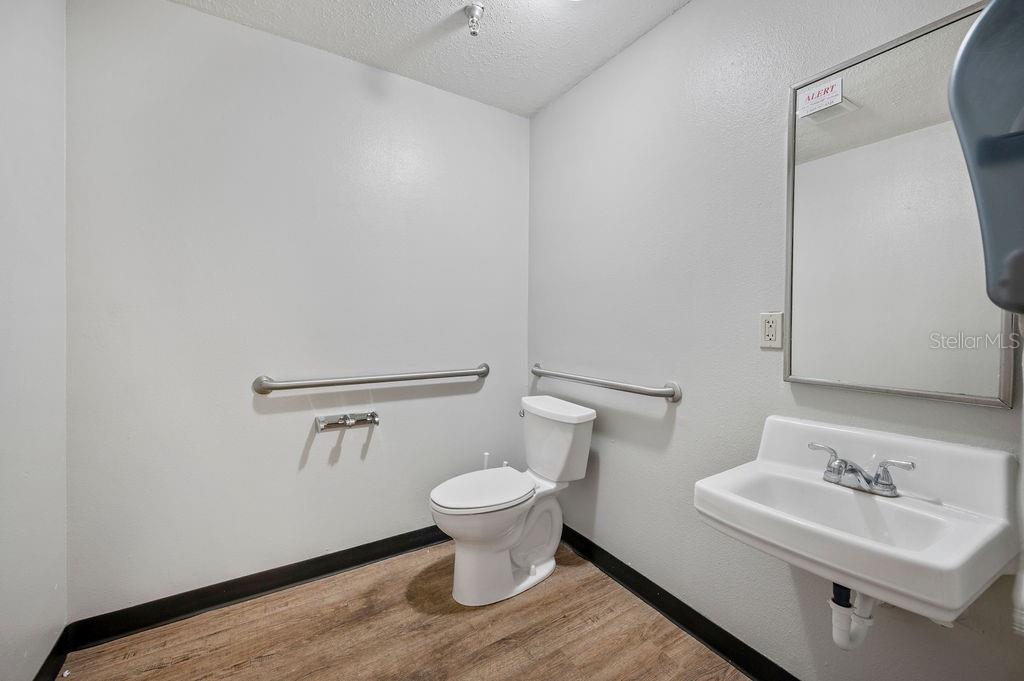 Image 21 of 43 For 1225 Combee Road